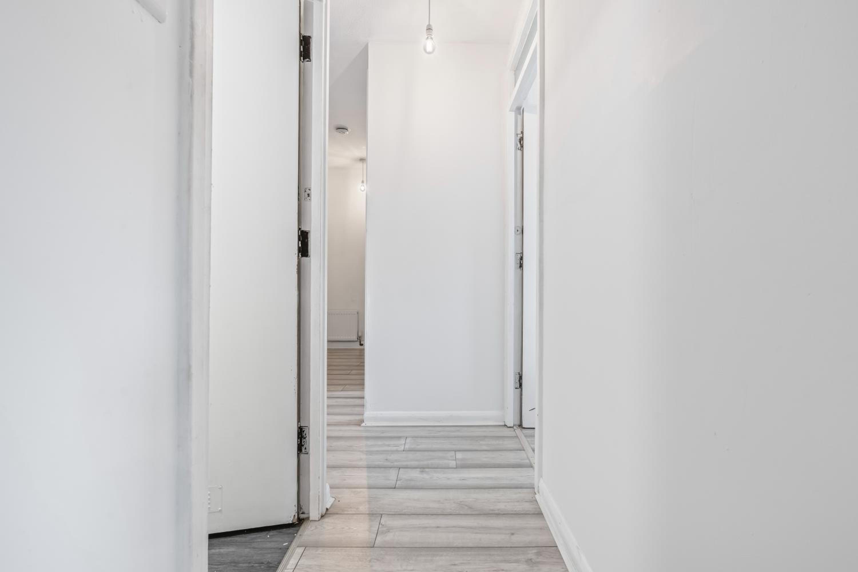 Spacious 2 Bed Flat Croydon Parking