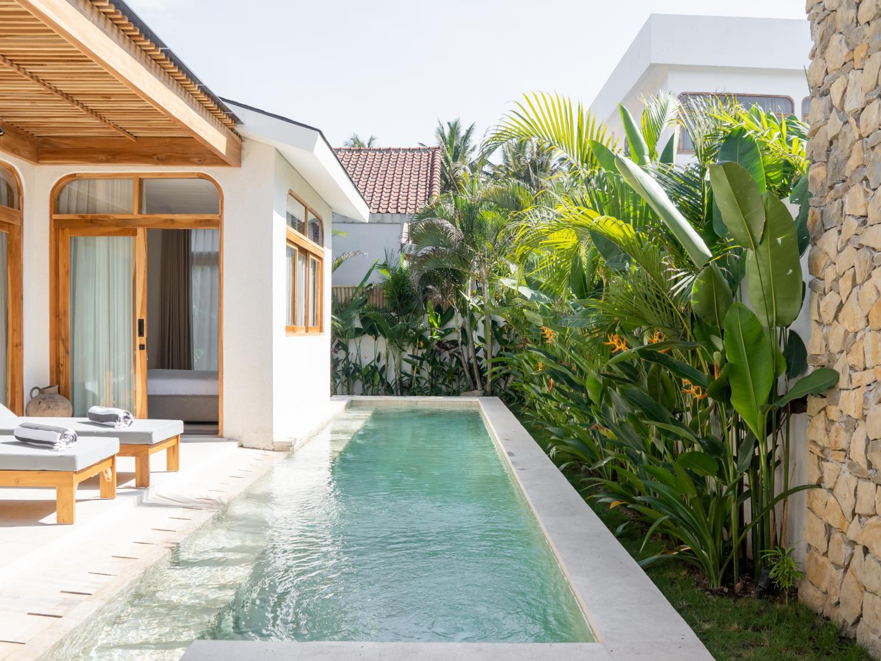 Aquae Villas - Rosa - Luxury Villa - 2bdr with Pool - Kuta Lombok