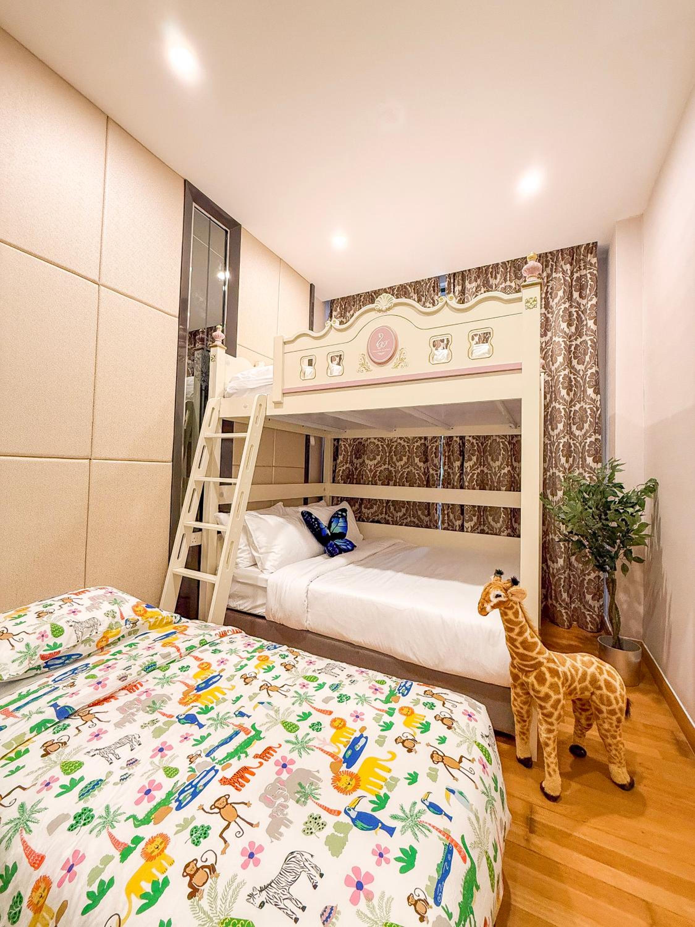 Pavilion TRX Top Floor Suite, Kid-Friendly Slide, Dorsett Bukit Bintang, Kuala Lumpur Malaysia