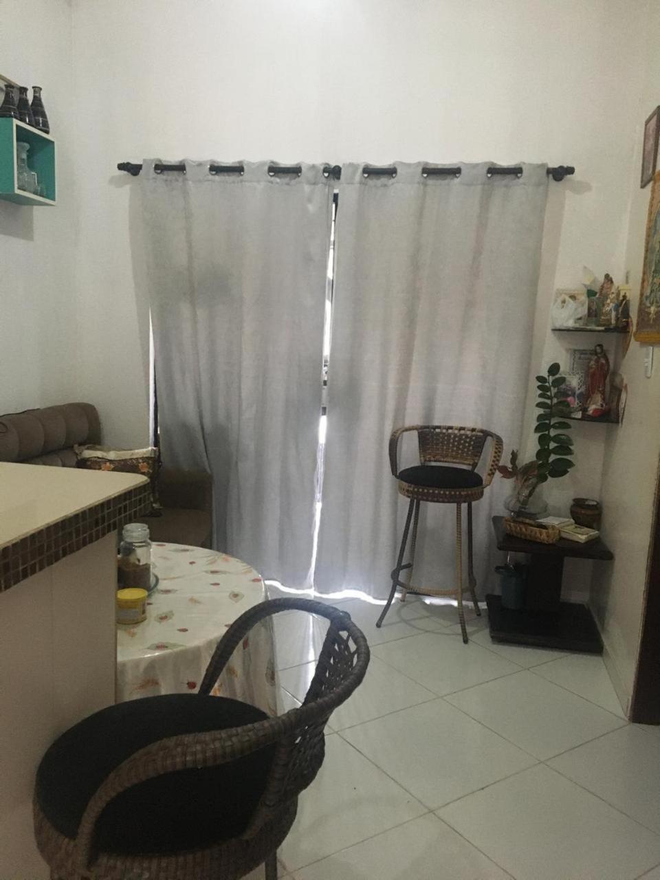Casa Ampla com Garagem Ar-condicionado no Centro