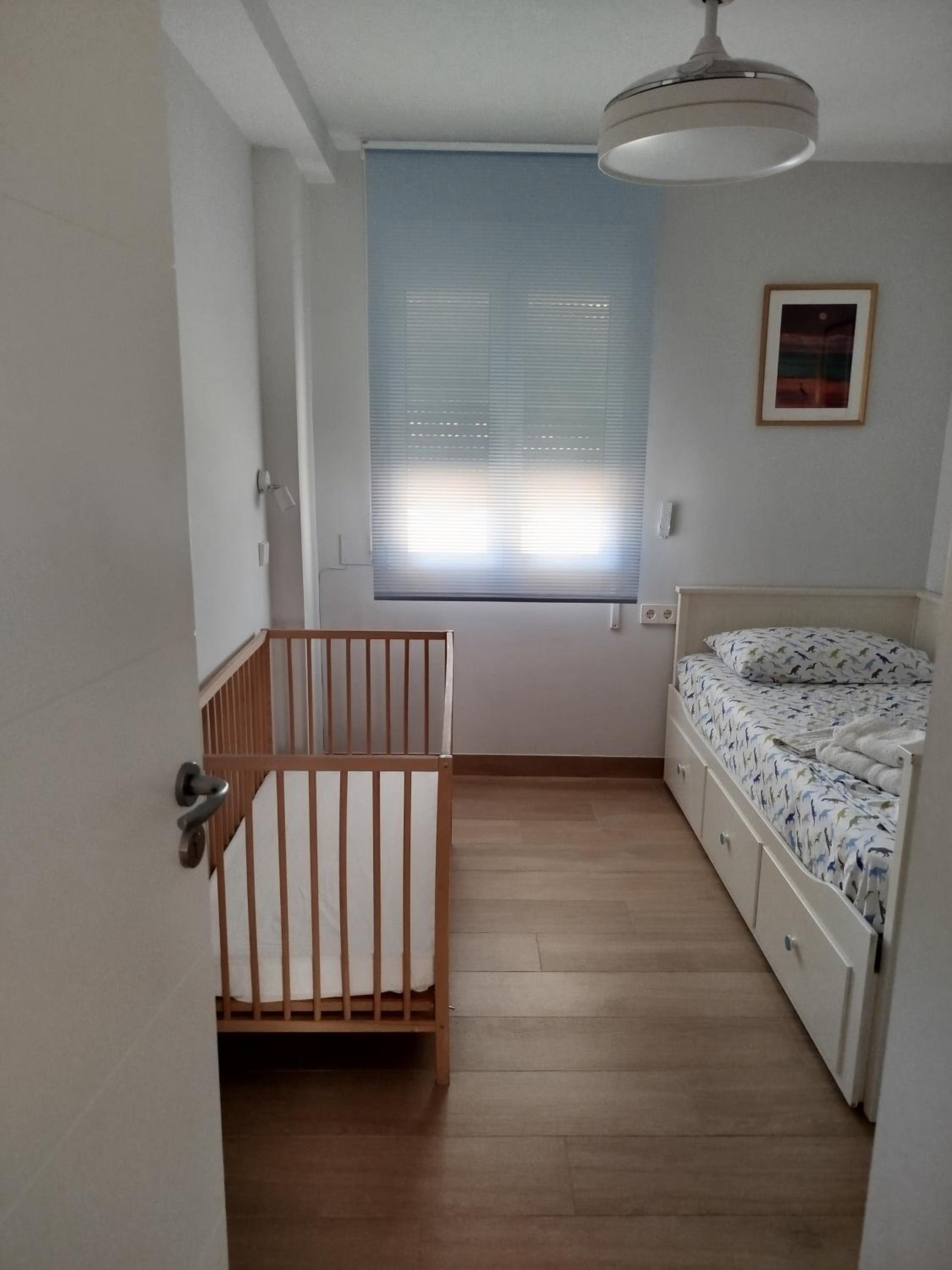IDEAL FAMILIAS - Apartamento de 3 habitaciones completamente renovado