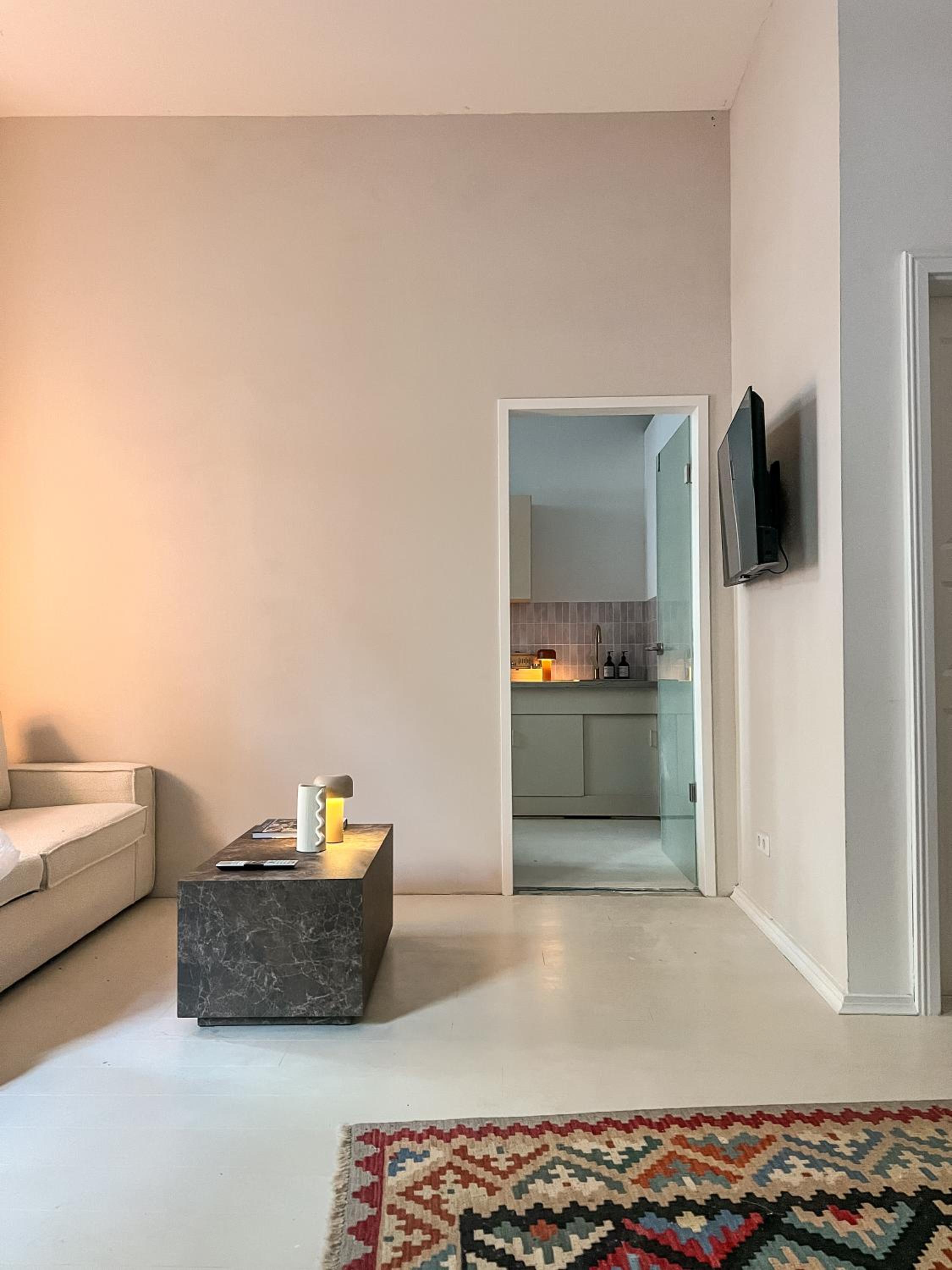 Loft-style design apartment in the heart of Berlin
