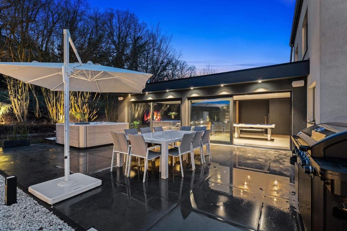 Villa Baloo avec piscine et jacuzzi