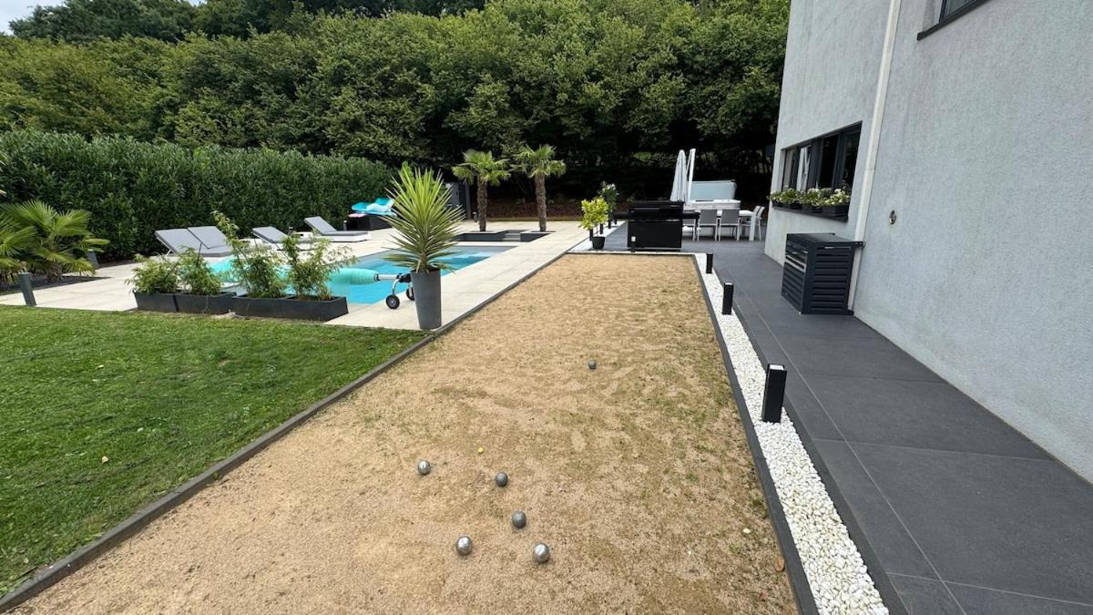 Villa Baloo avec piscine et jacuzzi
