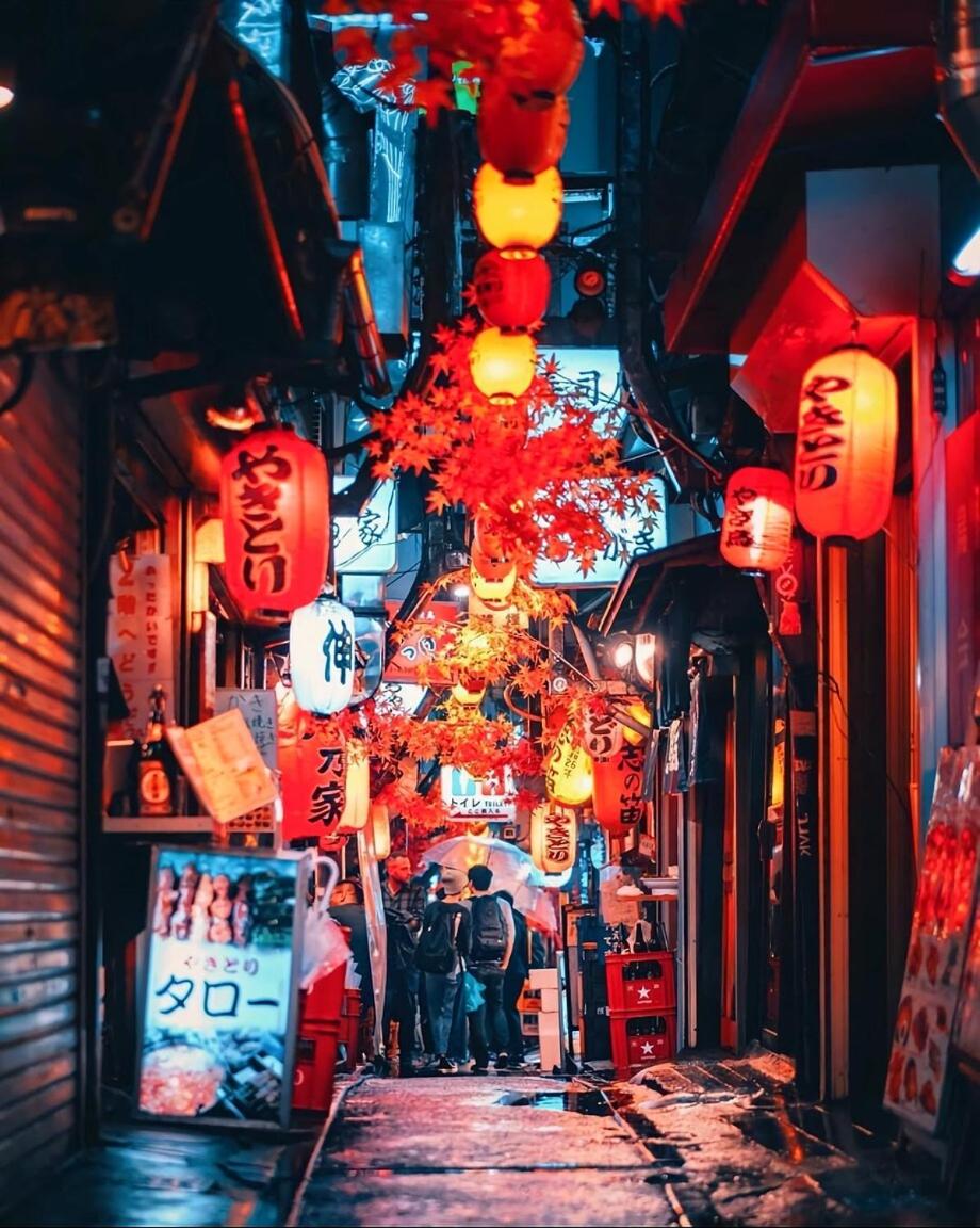 White House - 新宿 1 站地 - 新大久保站 6 Min - 歌舞伎町 4 Min