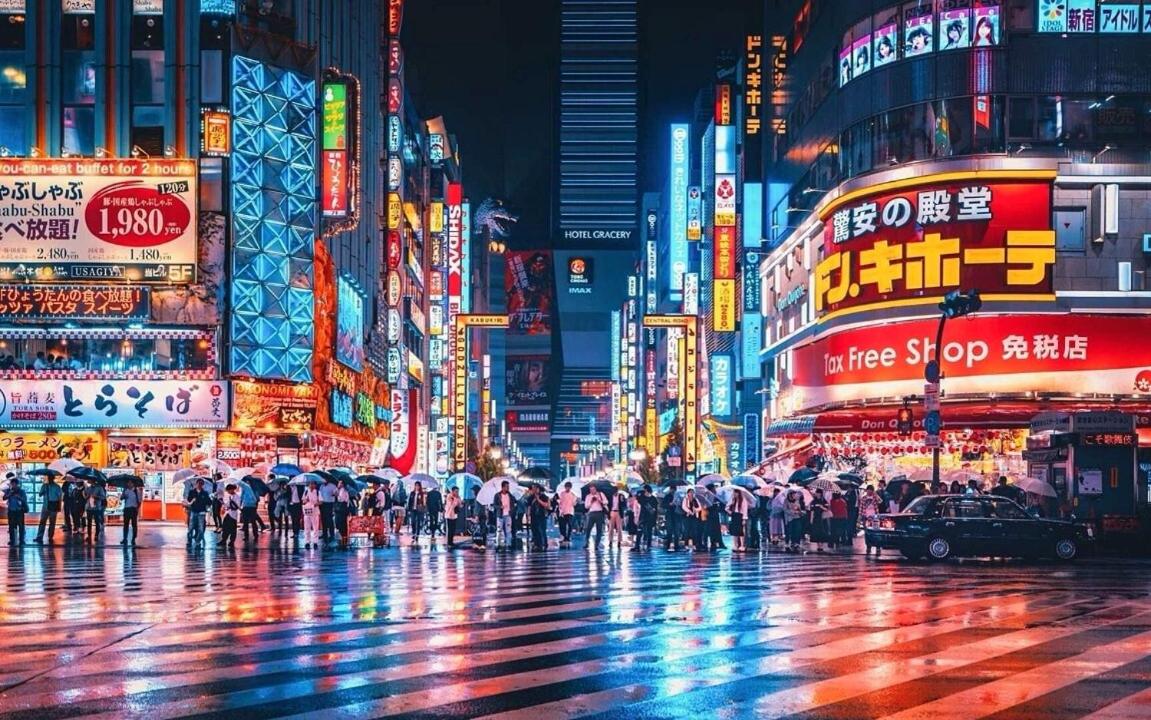 White House - 新宿 1 站地 - 新大久保站 6 Min - 歌舞伎町 4 Min