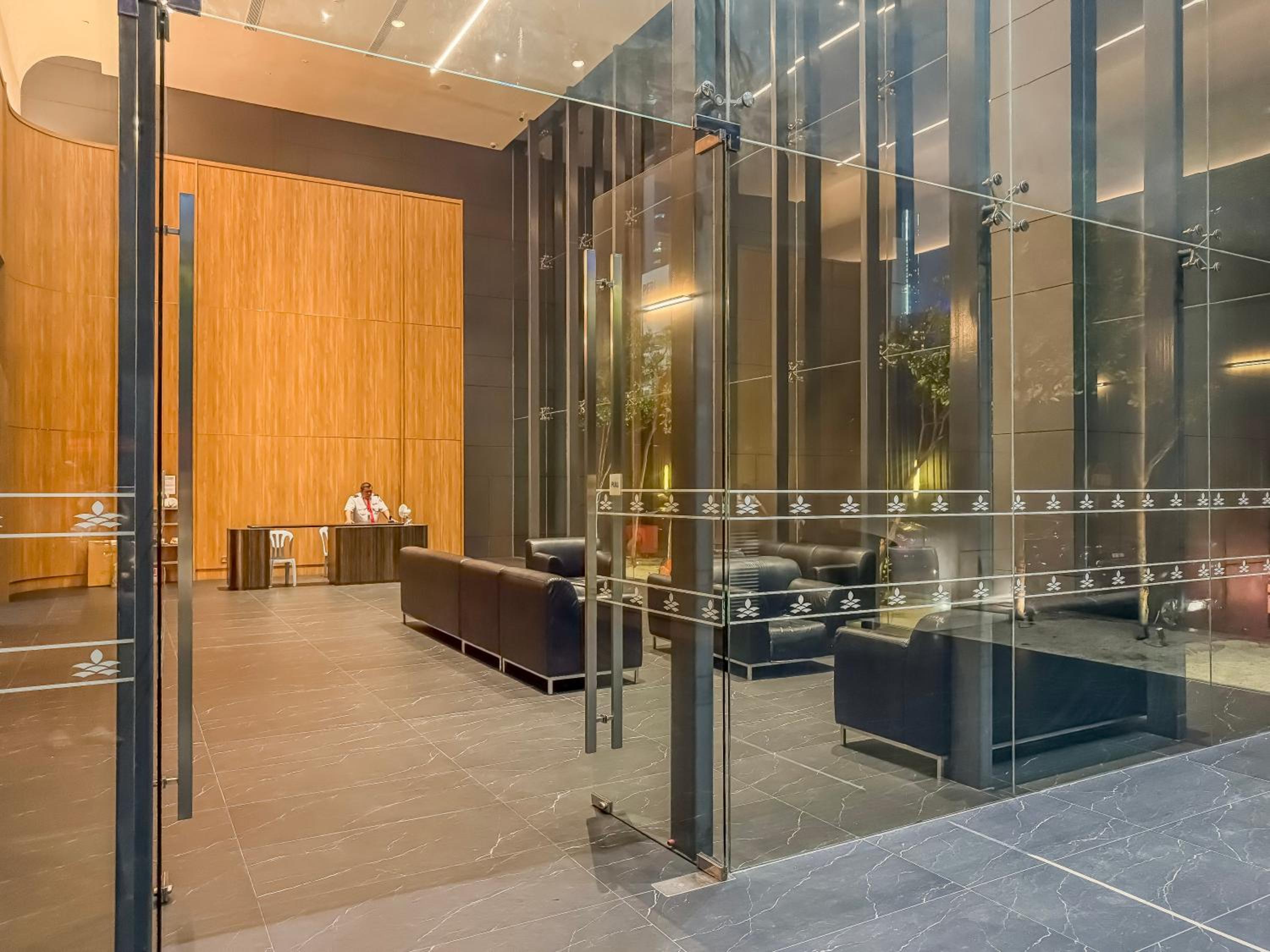 Pavilion TRX Top Floor Suite, Kid-Friendly Slide, Dorsett Bukit Bintang, Kuala Lumpur Malaysia