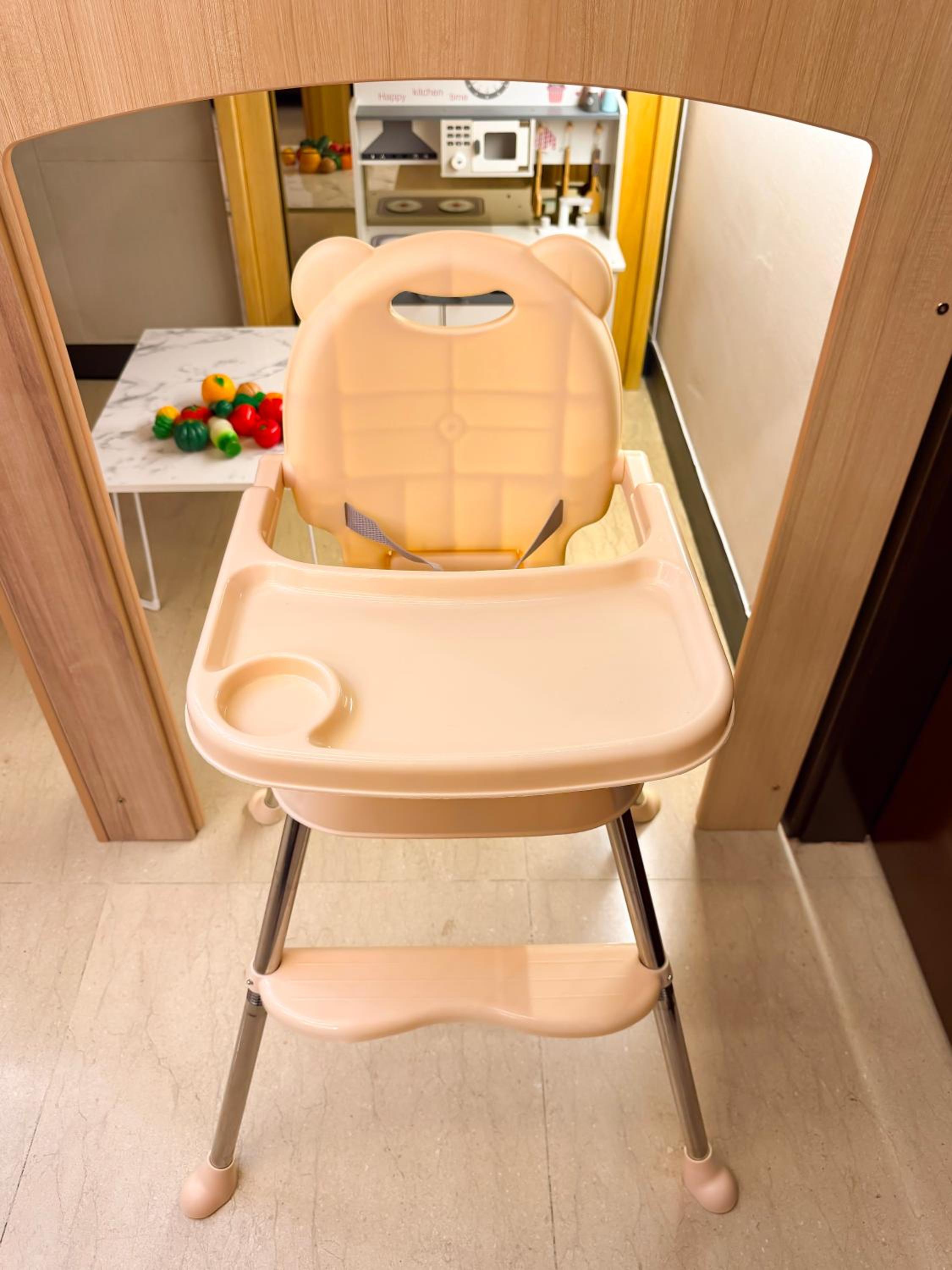 Pavilion TRX Top Floor Suite, Kid-Friendly Slide, Dorsett Bukit Bintang, Kuala Lumpur Malaysia