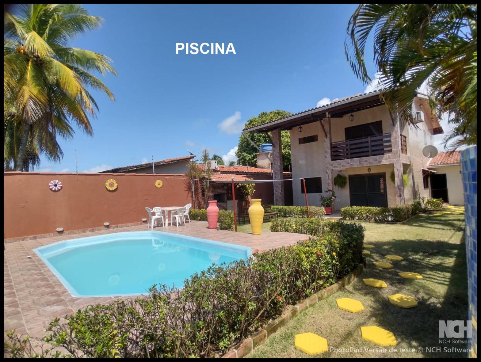 Casa com piscina e Hidromassagem a 200 m da praia