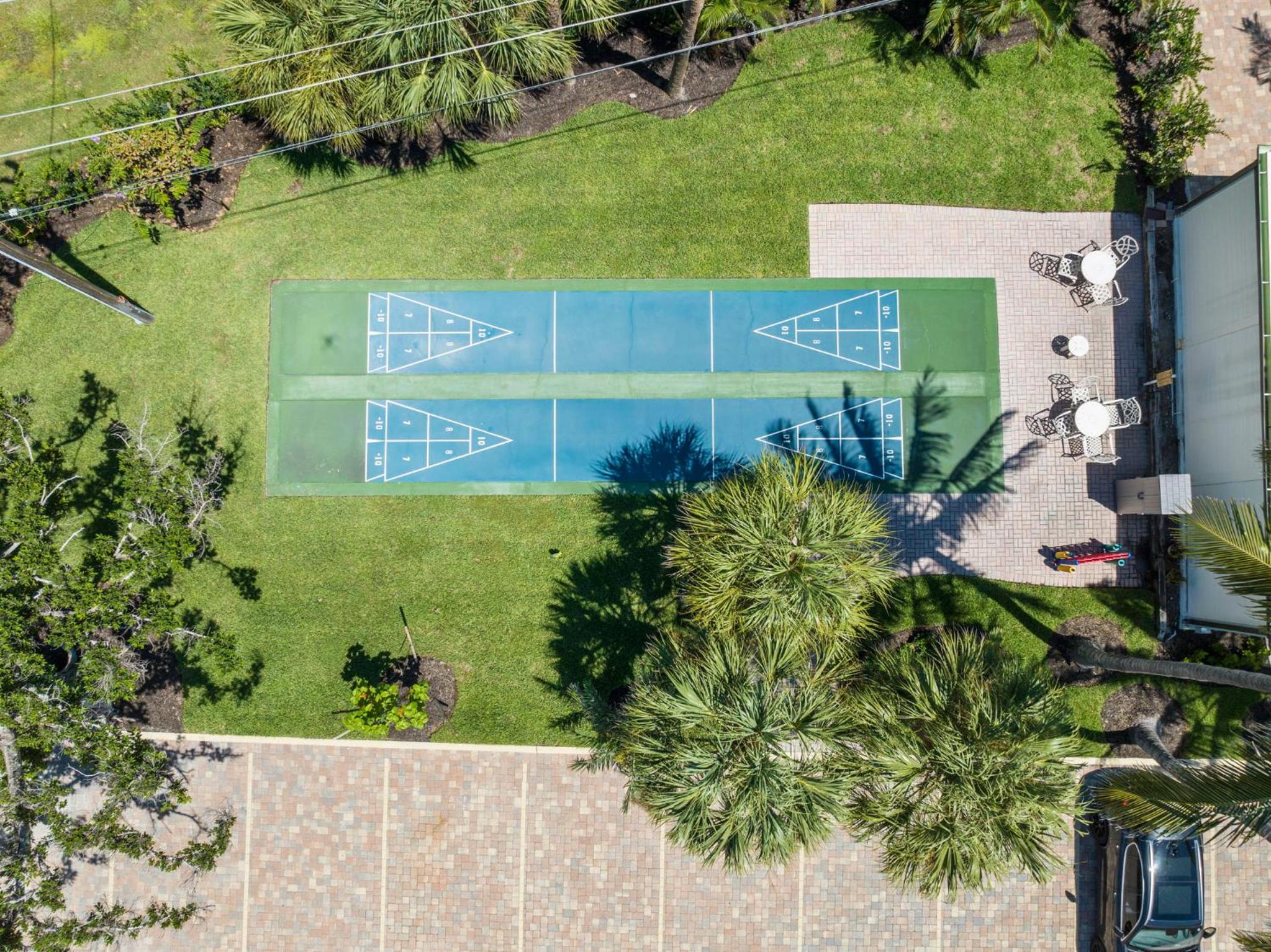Beachfront with Pool Bikes Loggerhead 472