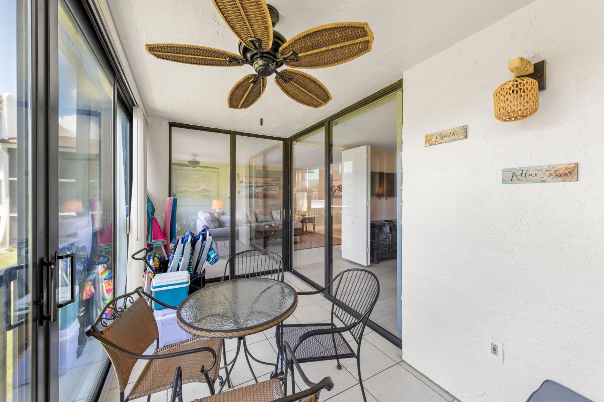 Beachfront with Pool Bikes Loggerhead 472