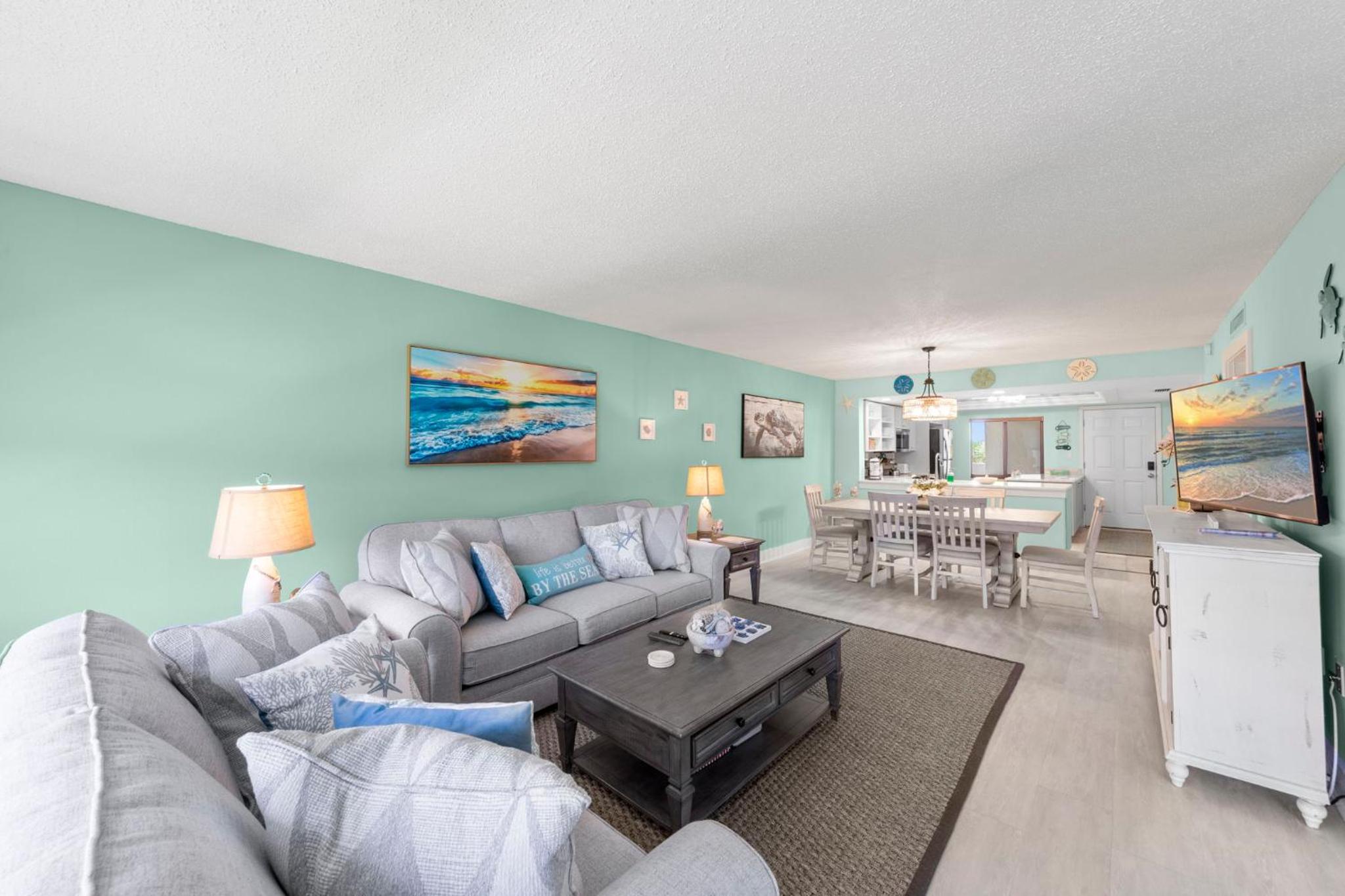 Beachfront with Pool Bikes Loggerhead 472