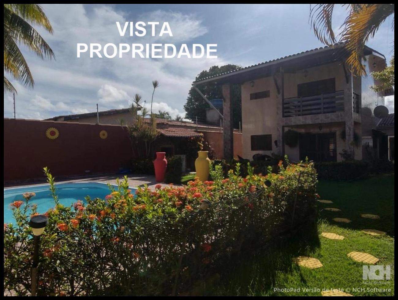 Casa com piscina e Hidromassagem a 200 m da praia