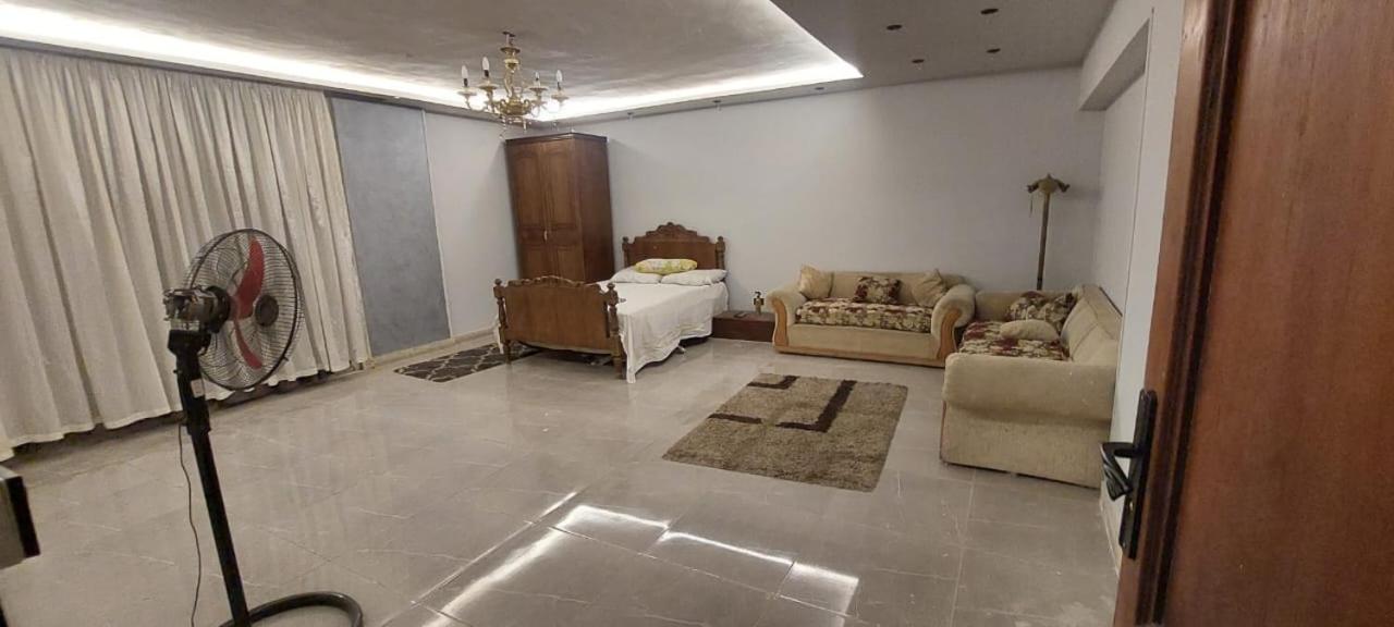 Quiet & Fully Equipped Private Room, New Cairo