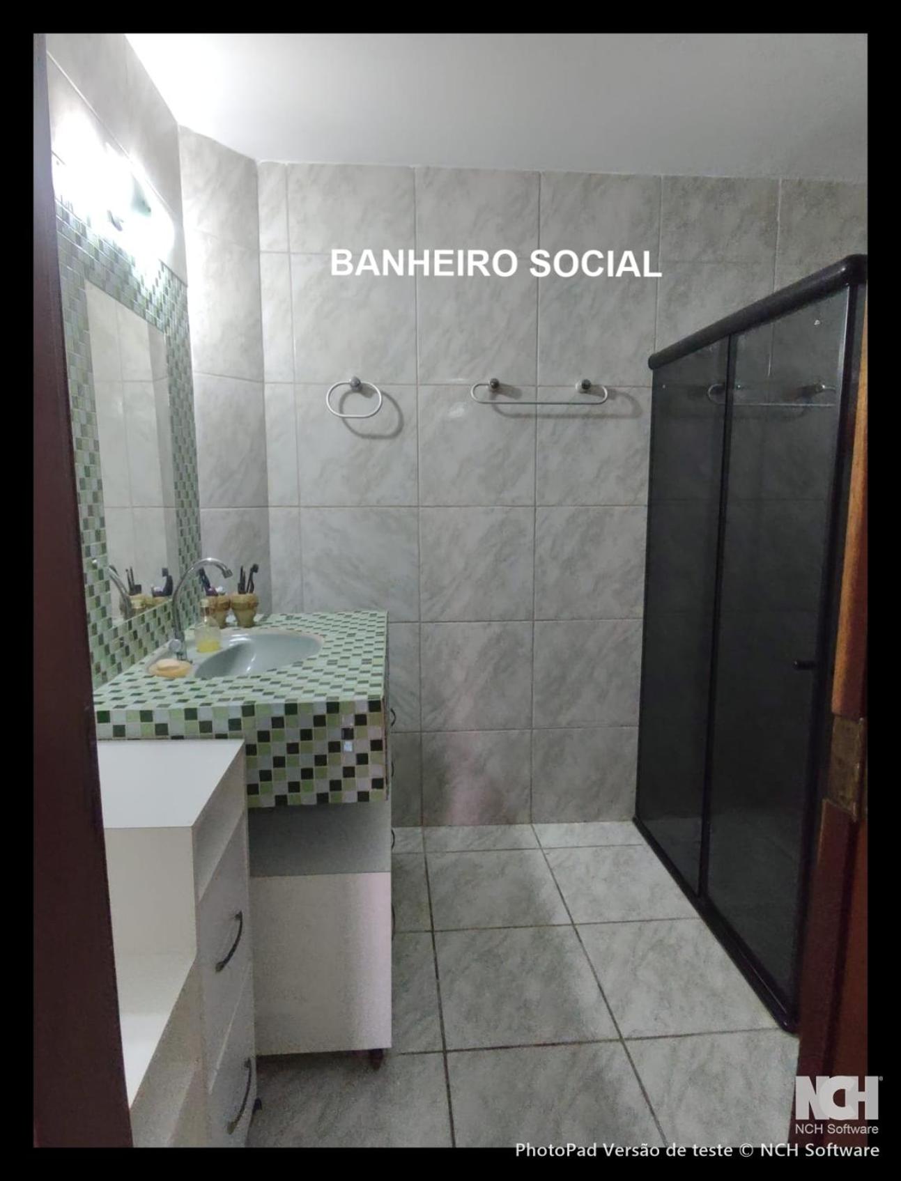 Casa com piscina e Hidromassagem a 200 m da praia