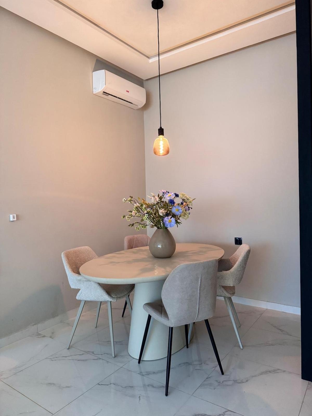 Elegant City Centre Apartment Peace & Luxury