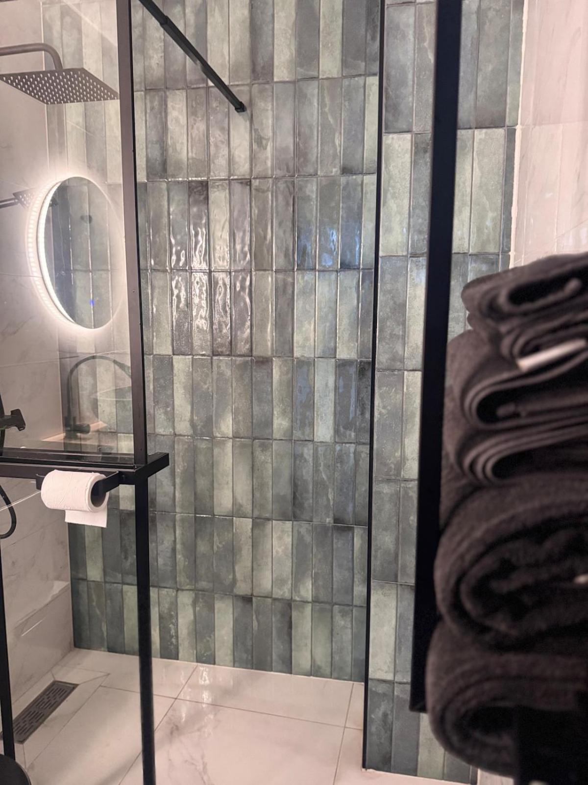 Elegant City Centre Apartment Peace & Luxury