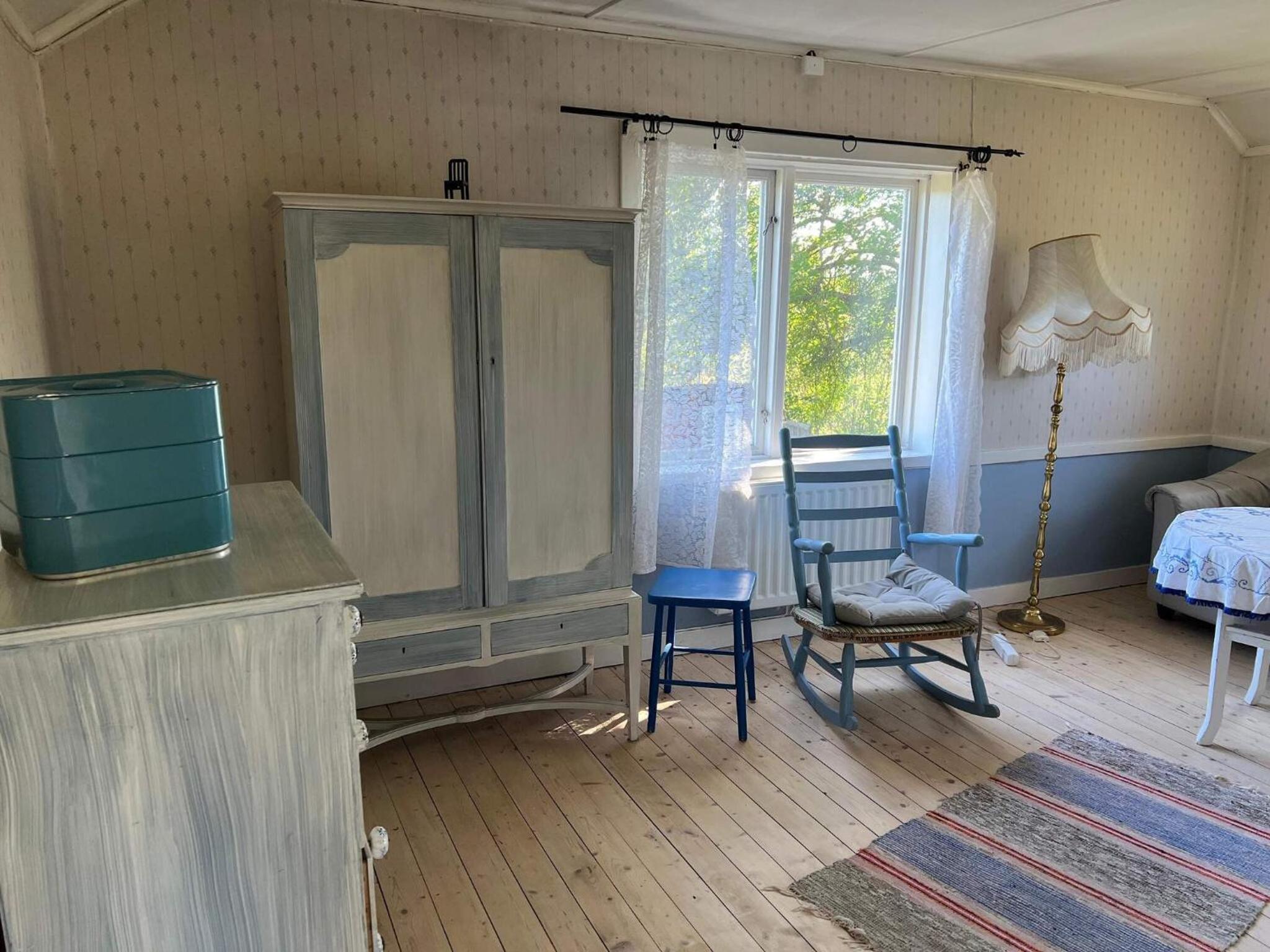 2 person holiday home in FäRENTUNA