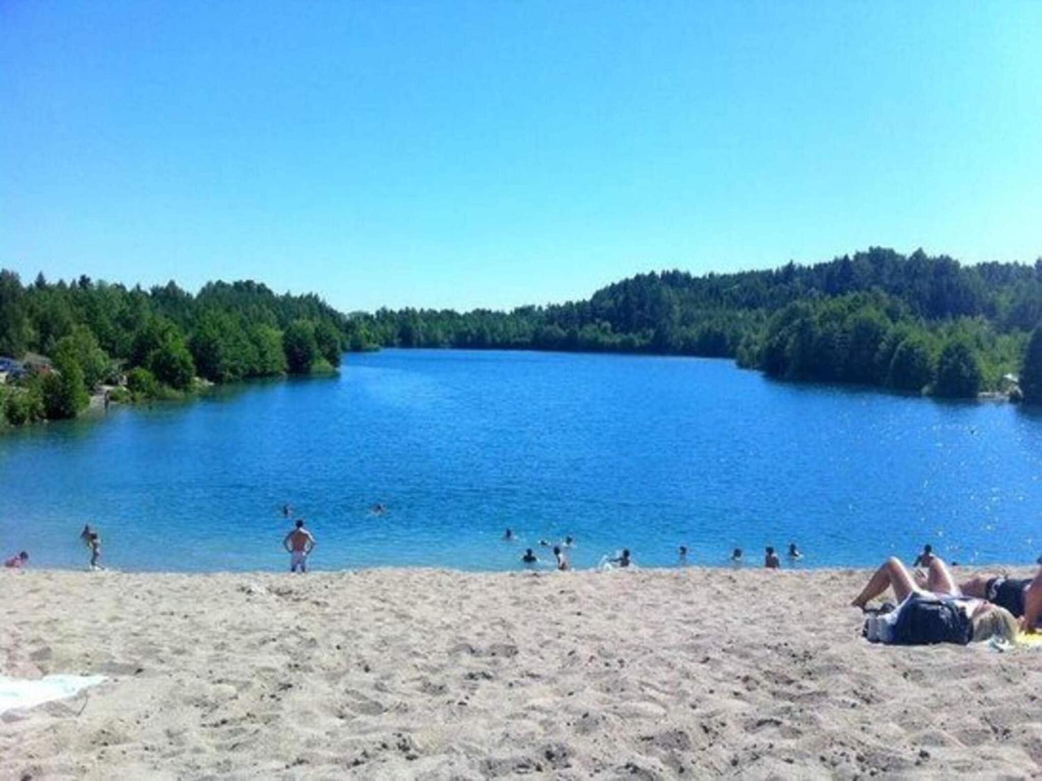 2 person holiday home in FäRENTUNA