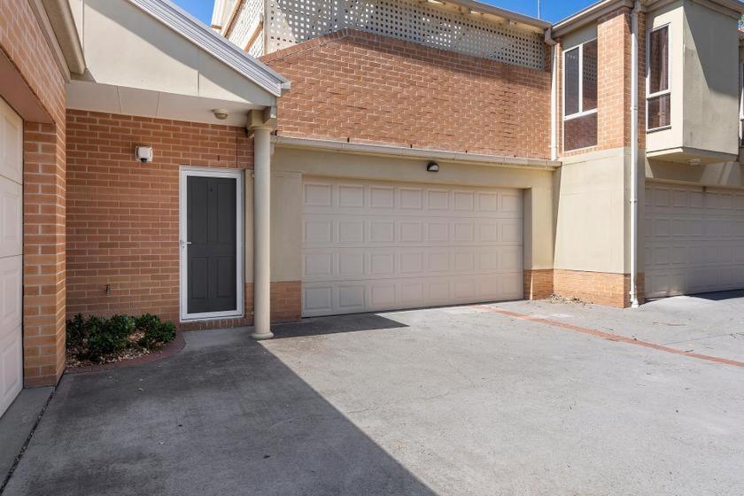 Inner North Premier Turner Living 2 Bed, 2 Bath Townhome