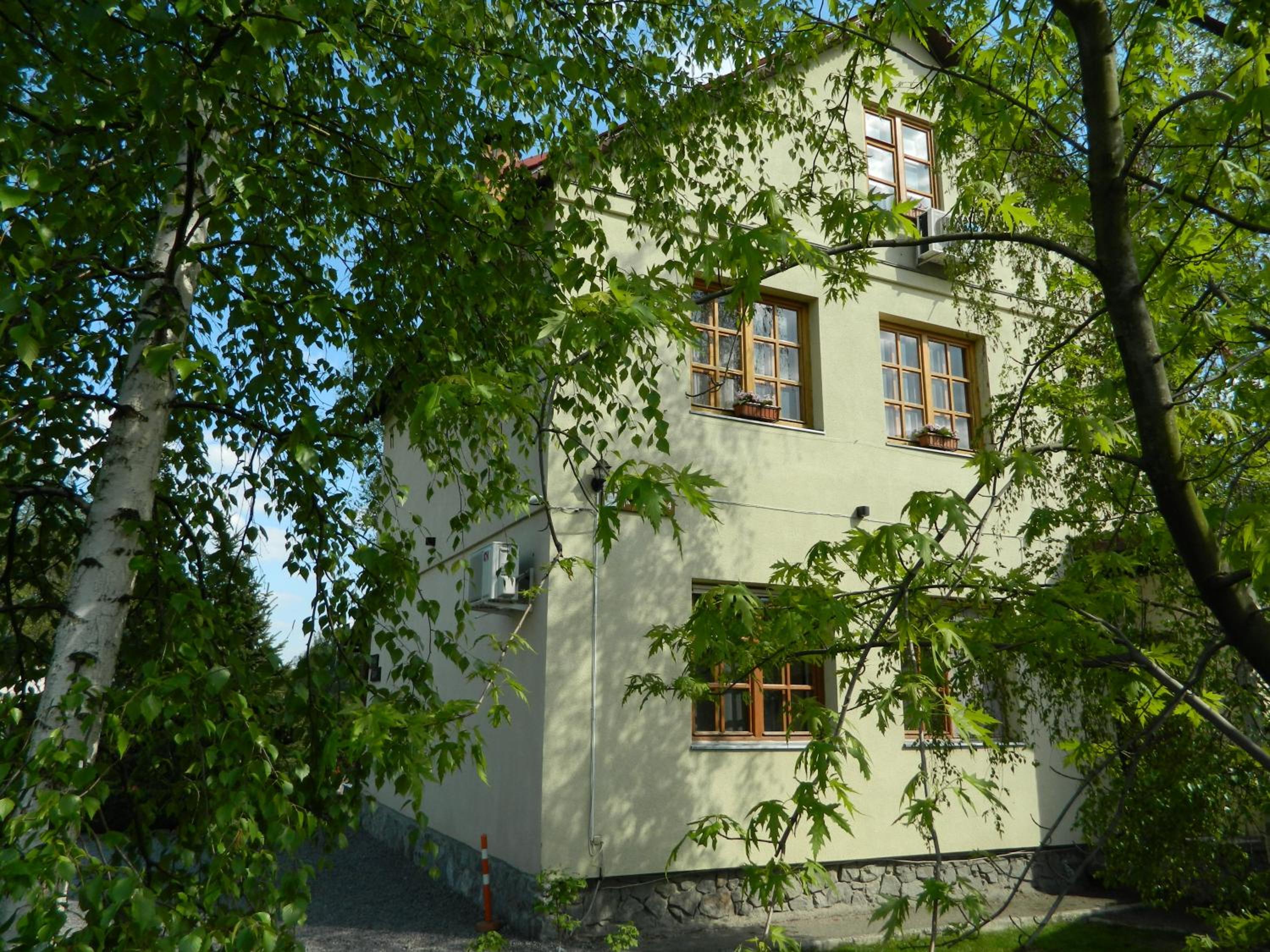 Slavyanskiy Club view 2
