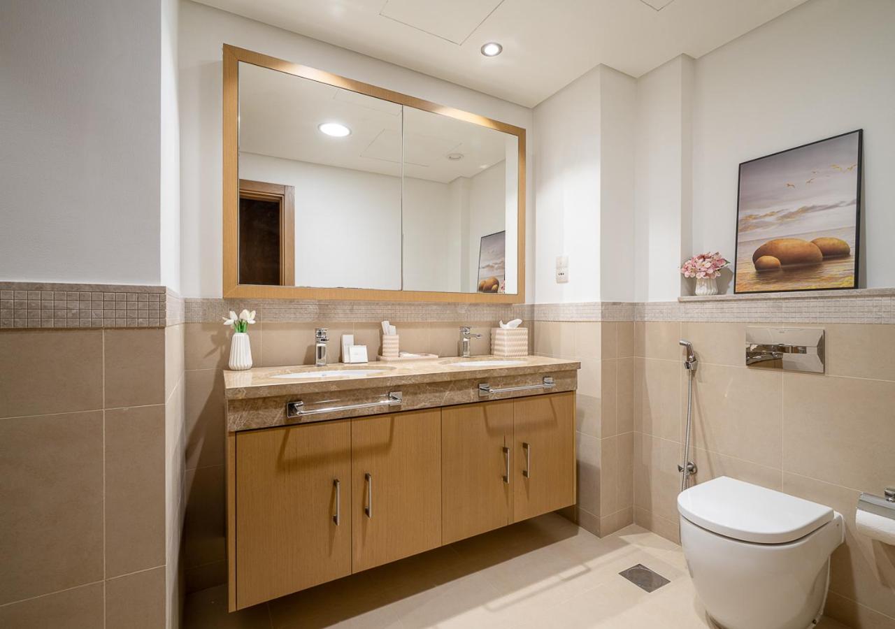 Royal Vista - Luxury 2BR Apartment with Burj Khalifa View at Burj Vista - Downtown
