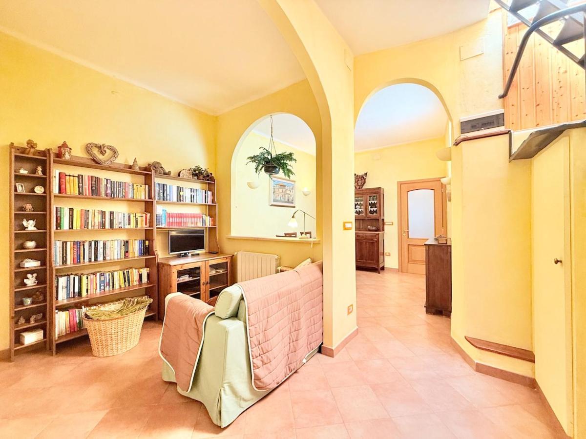 DIMORA Concept-Virginia-Spacious Apartment 50m from the Beach