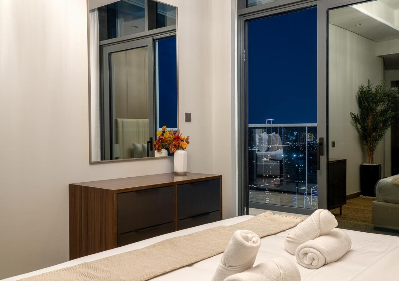 Royal Vista - Luxury 4BR Apartment At Nobles Tower - Business Bay