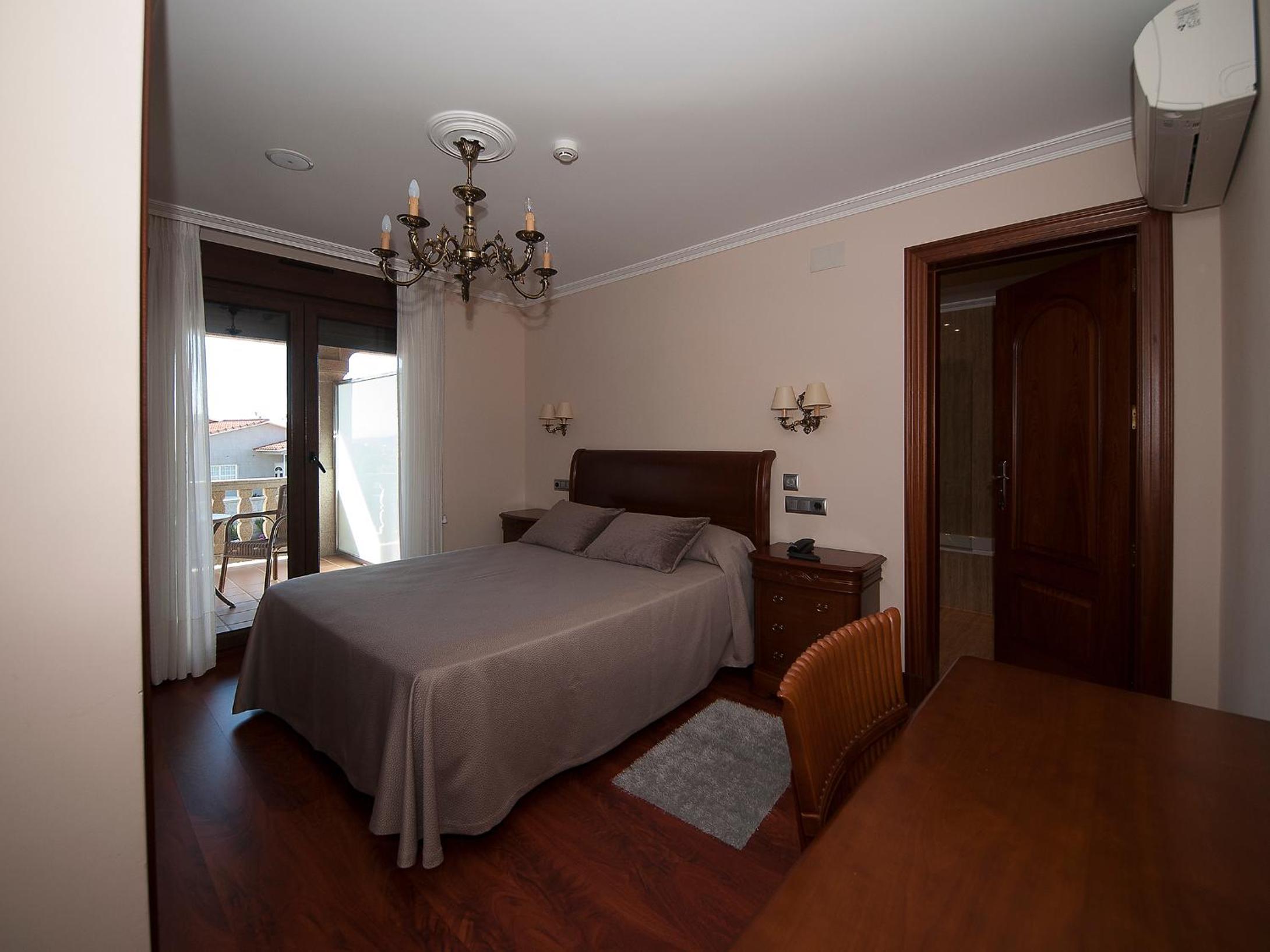 Pensión Residencia A Cruzán