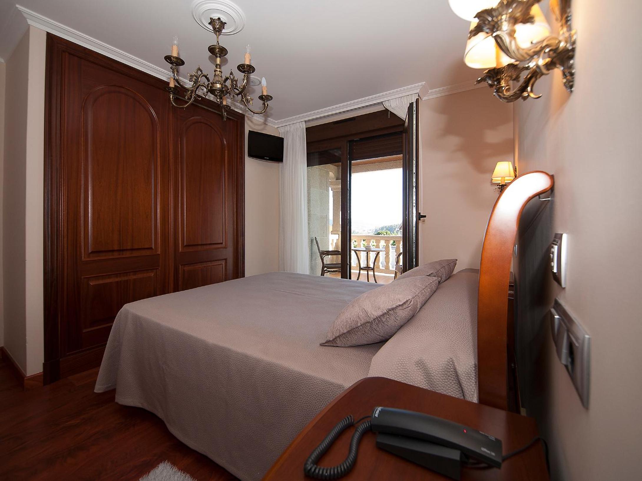 Pensión Residencia A Cruzán