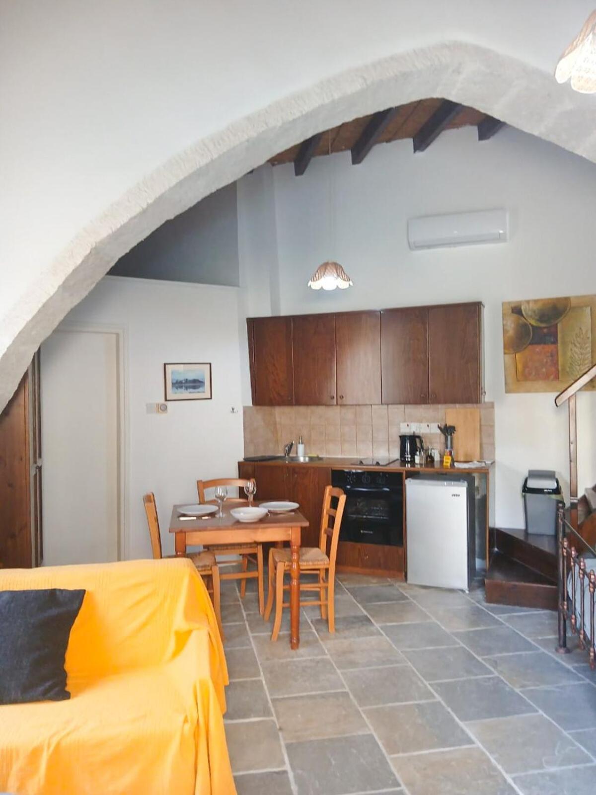 Traditional Cozy Retreat