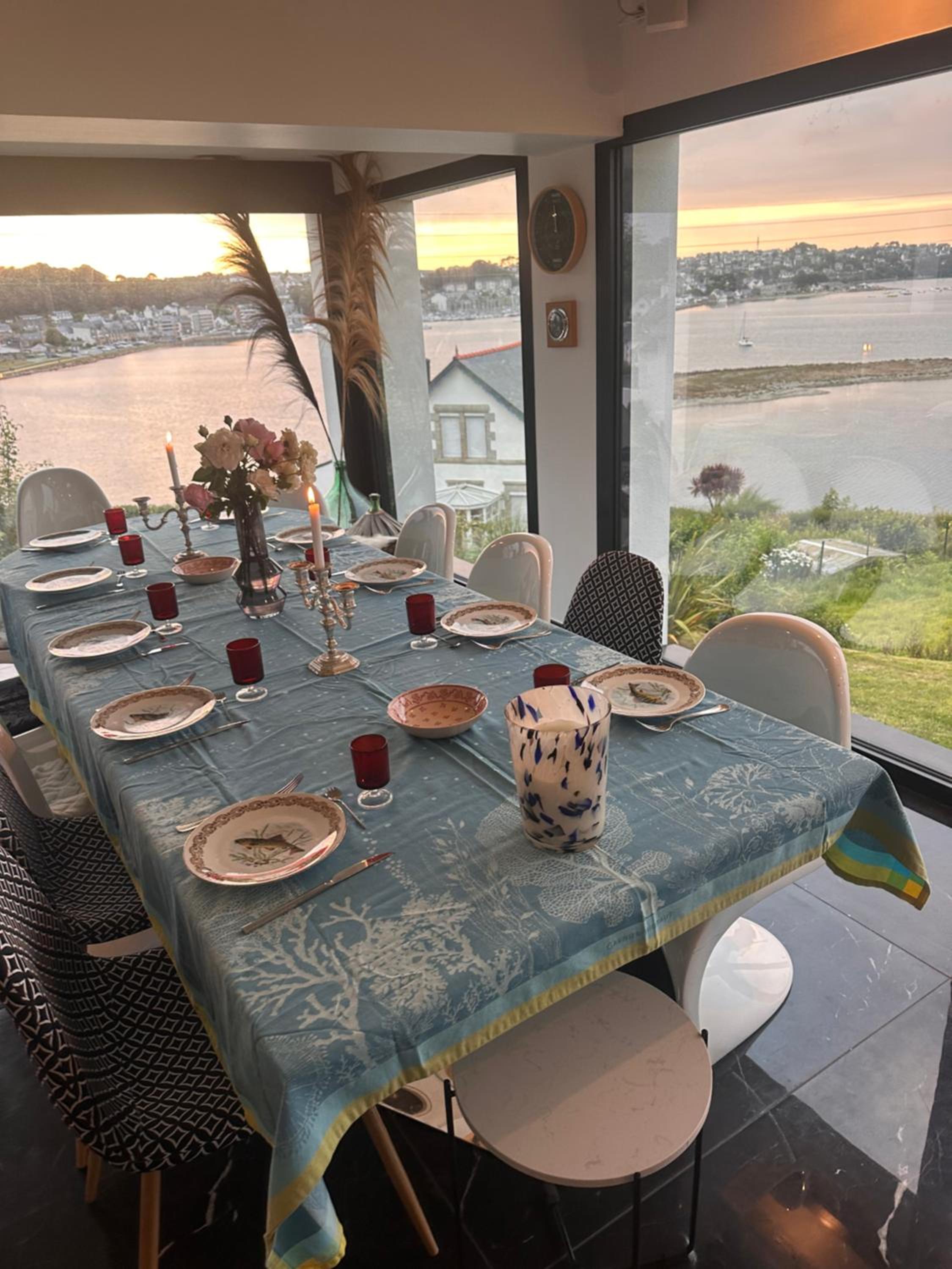 Villa l'hermine Vue mer exceptionnelle, prestation luxe contemporaine avec cinema et spa, borne voit électrique