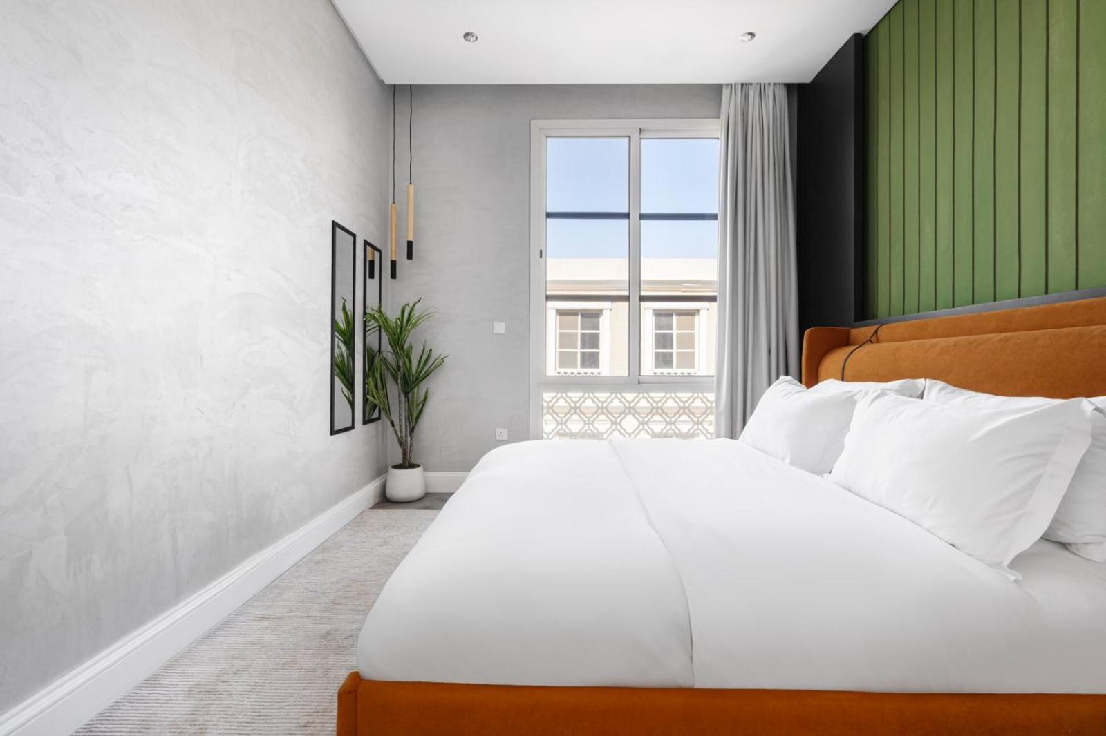 Exclusive Stay with Cinema WiFi Workspace