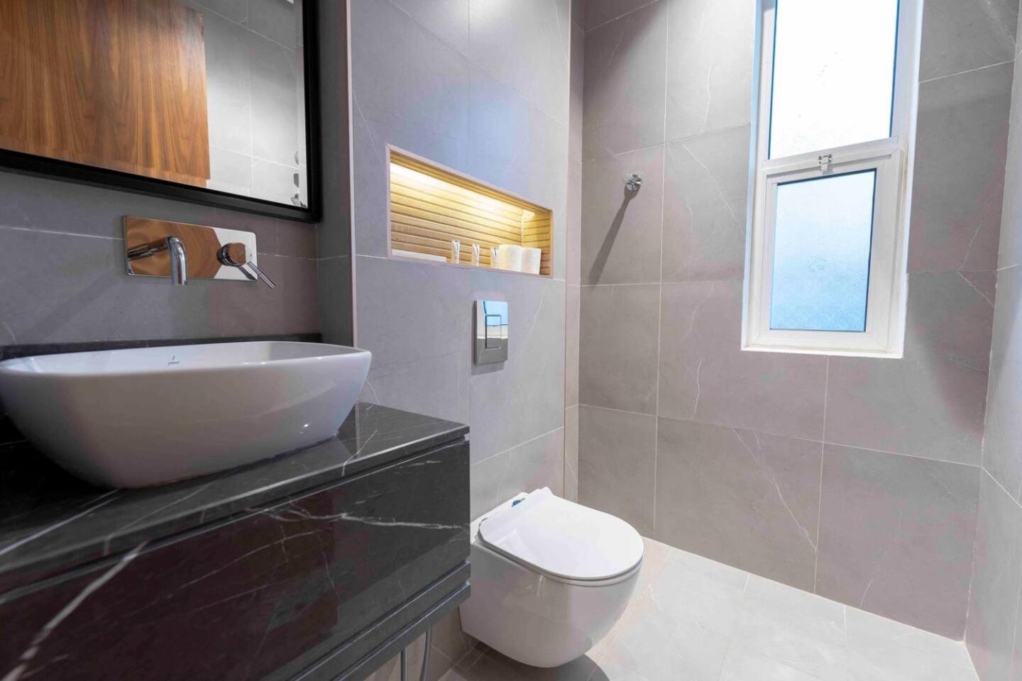 apartment luxurious and modern design in Alwadi Xl