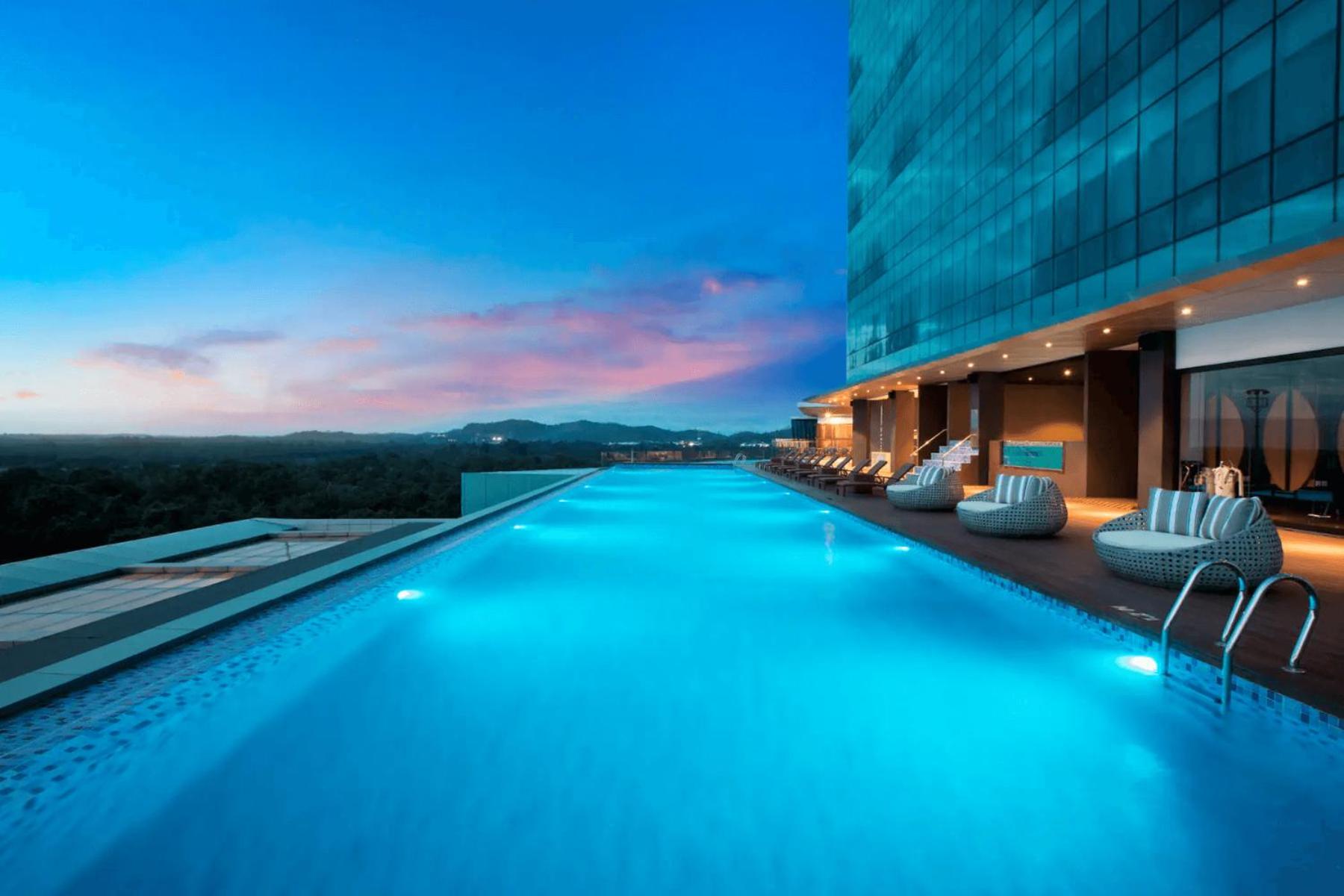 Private Apartment Wyndham Panbil with Gym & Pool