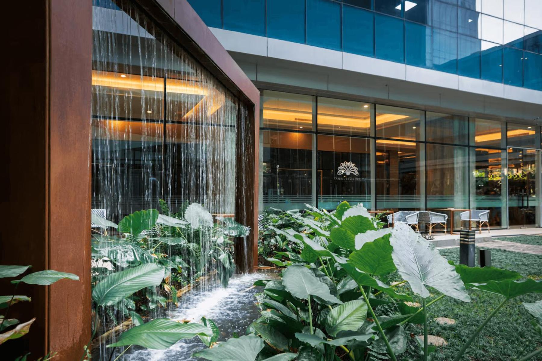 Private Apartment Wyndham Panbil with Gym & Pool