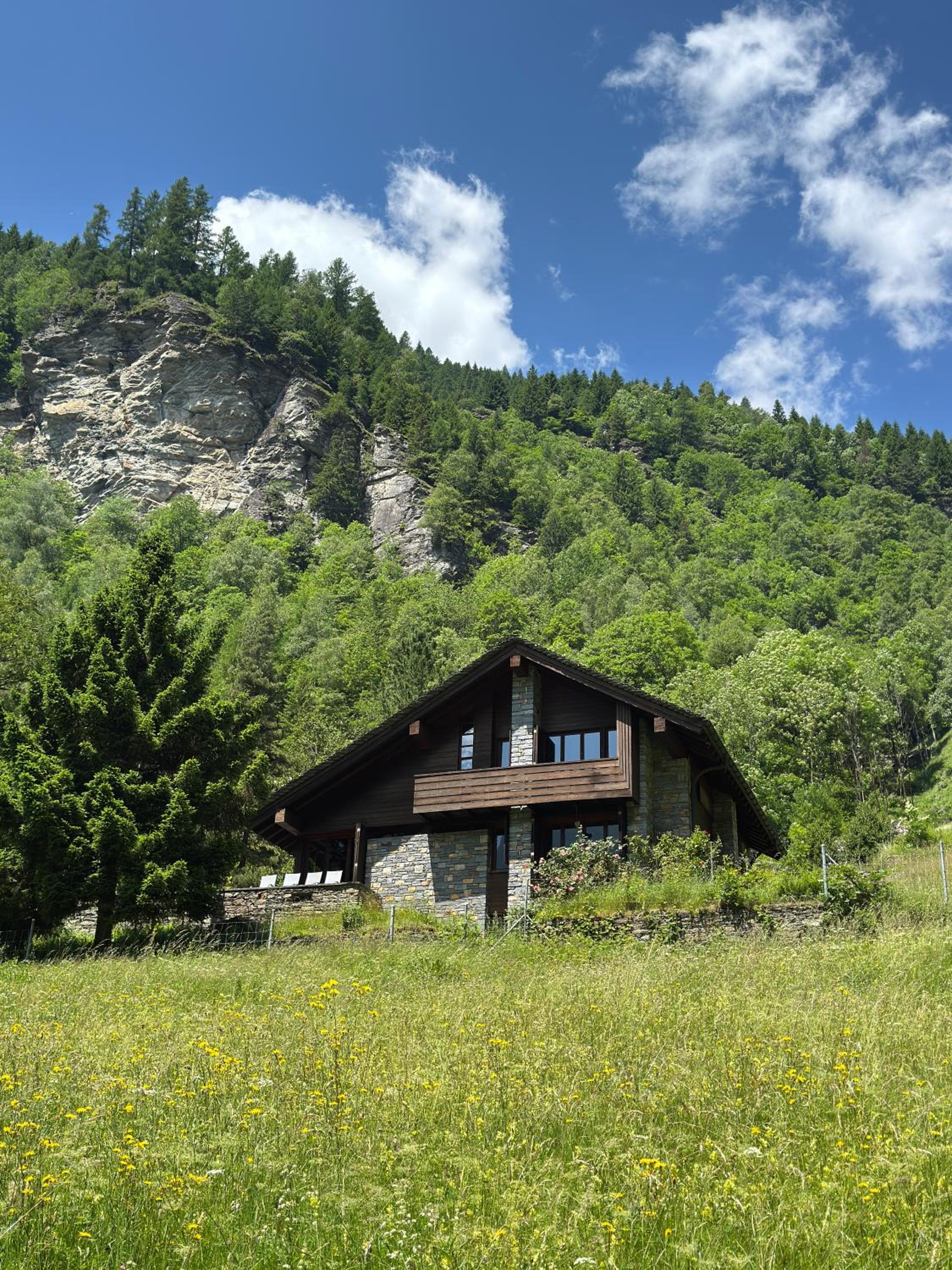 Private 3-story villa in Val calanca, Rossa