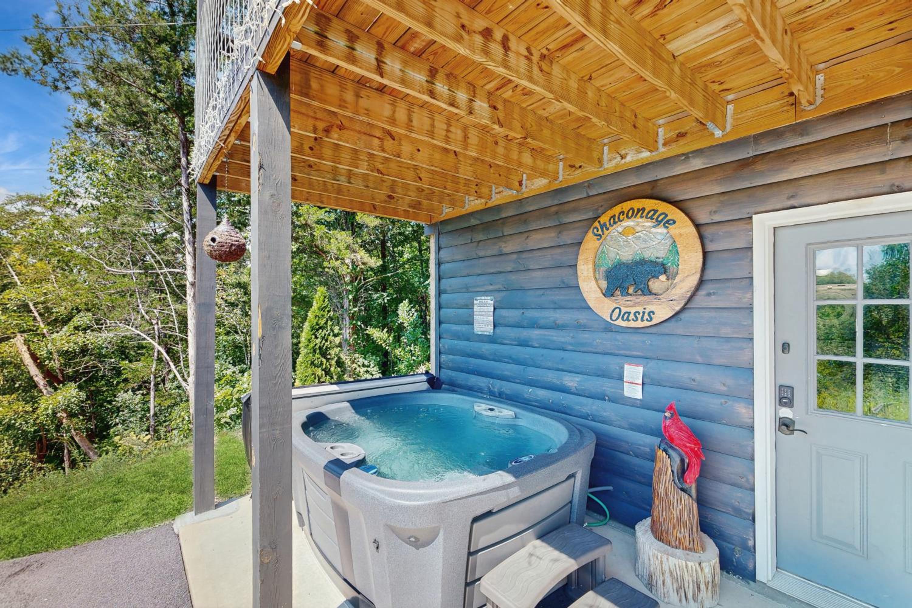 3 BR Home with Hot Tub and Mountain Views