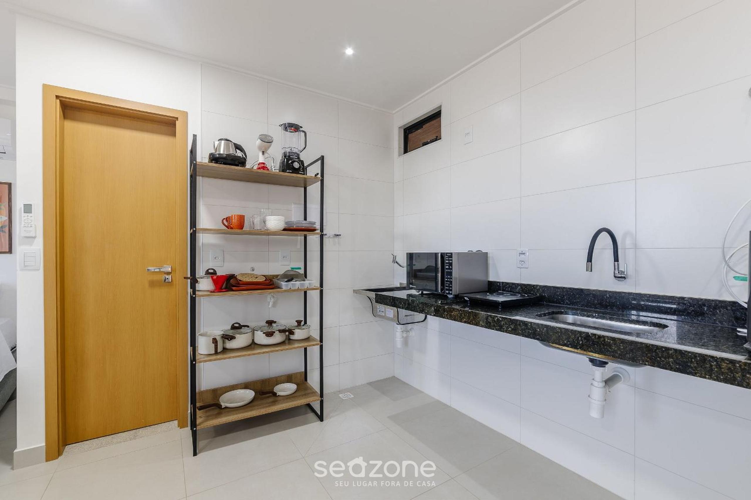 Stay with a pool and gym 350m from the beach in a prime location in Maceió - SLI