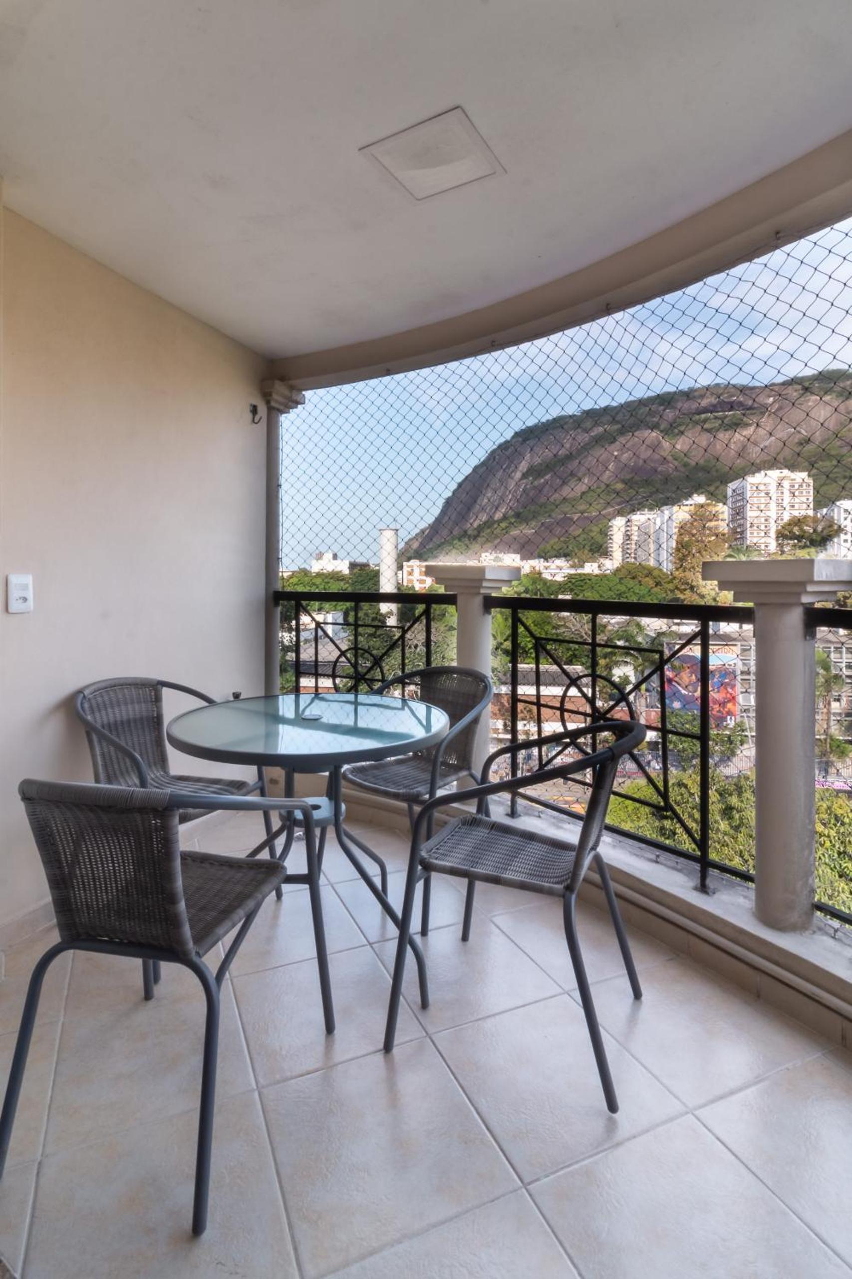 Apartamento em Botafogo com varanda - GSV301