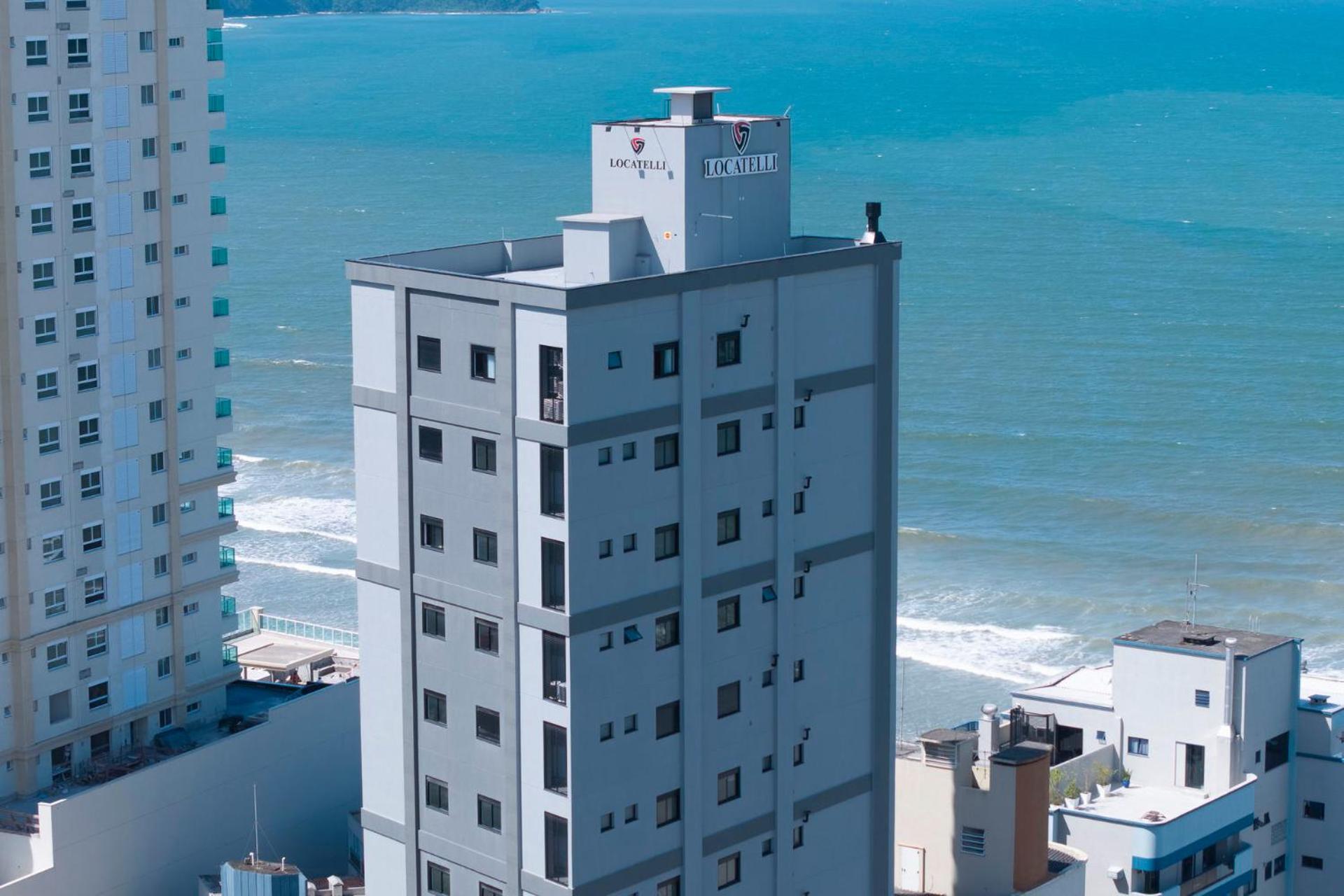 Apto moderno c/ vista para o mar MA8680