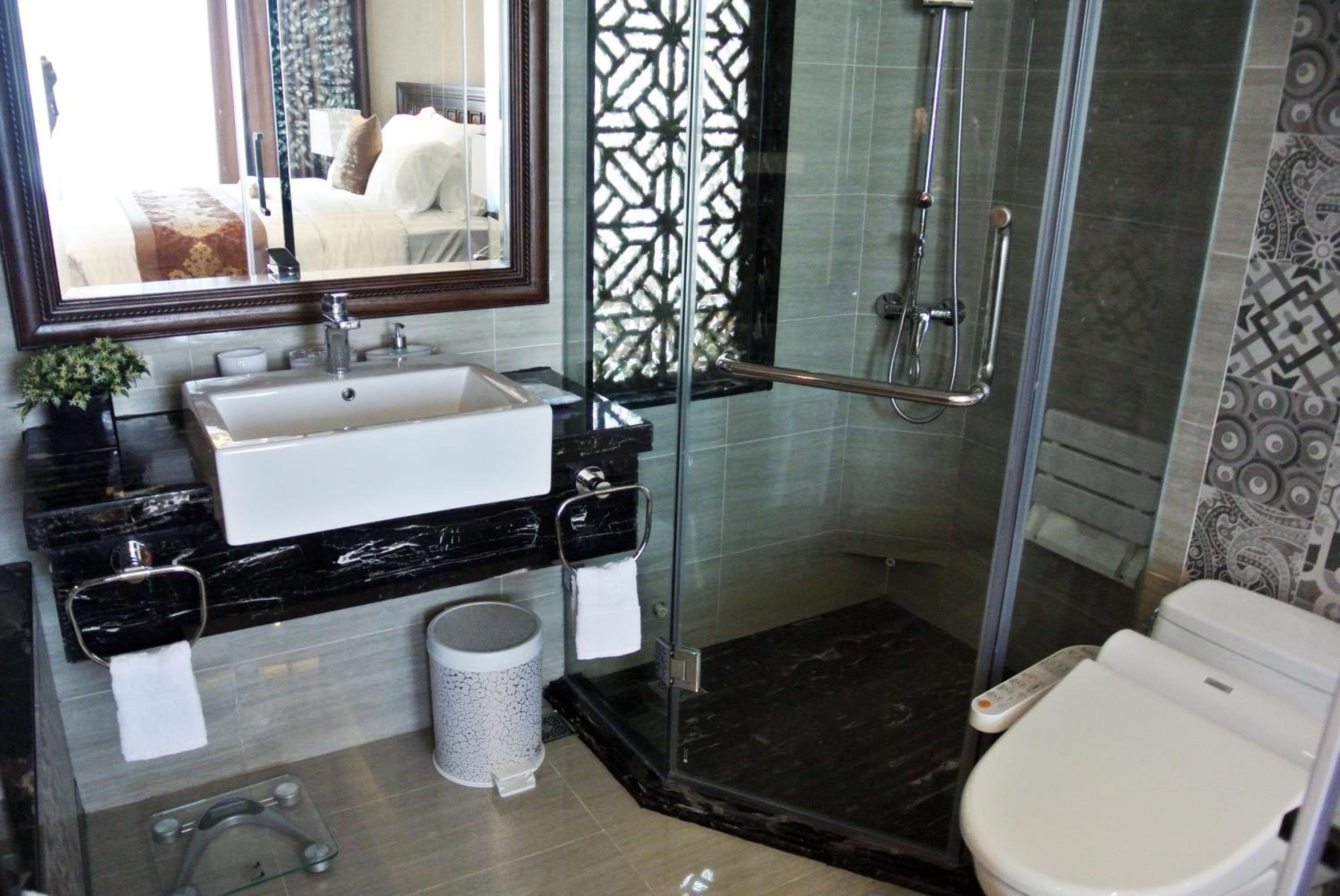 JB Serviced Apartment