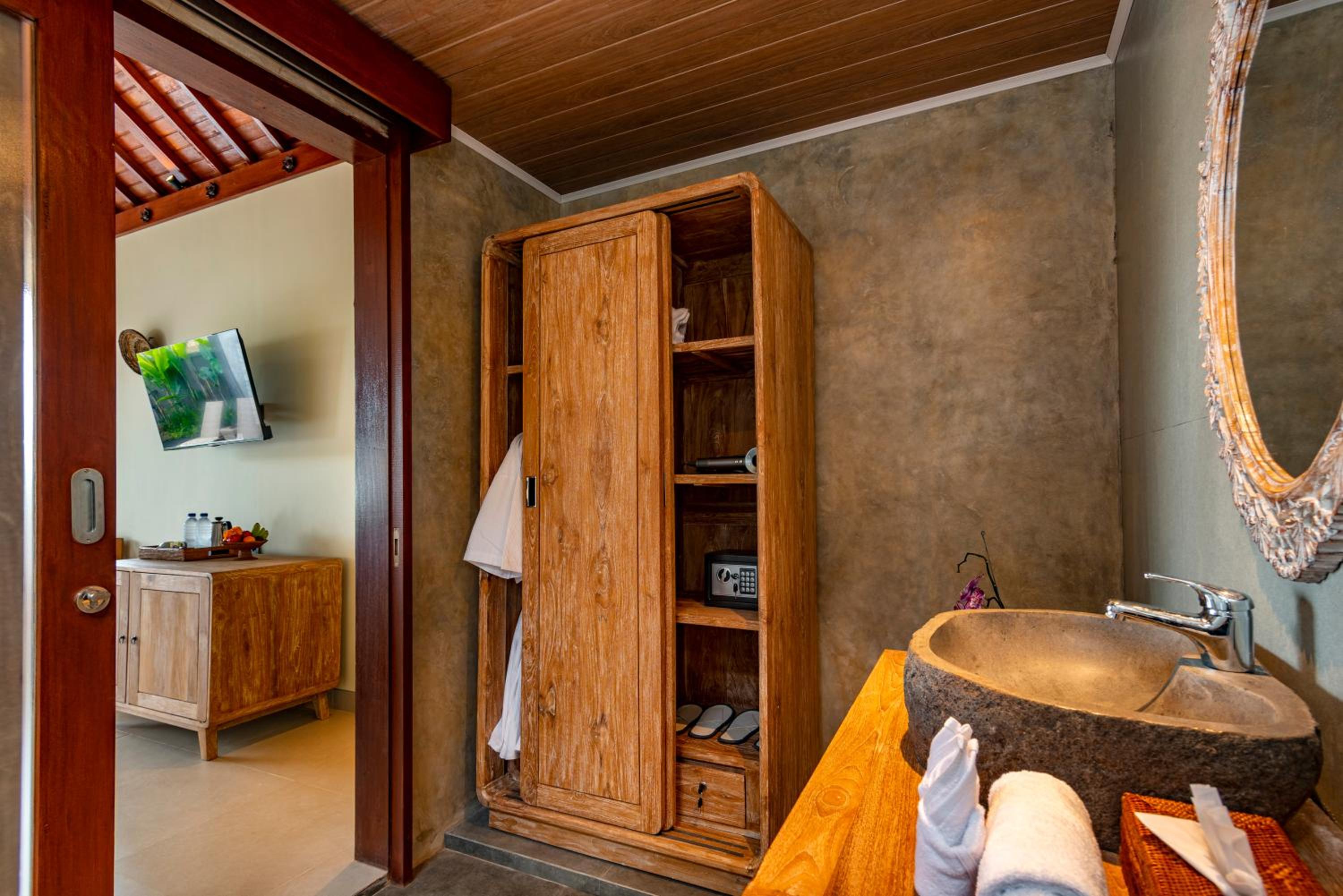 Shankara Villa Ubud by Dhananjaya Hospitality