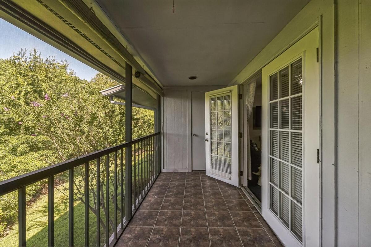 Near Disney Stylish 2BR with Pool