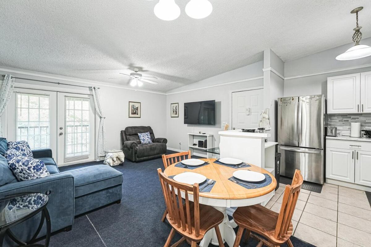 Near Disney Stylish 2BR with Pool