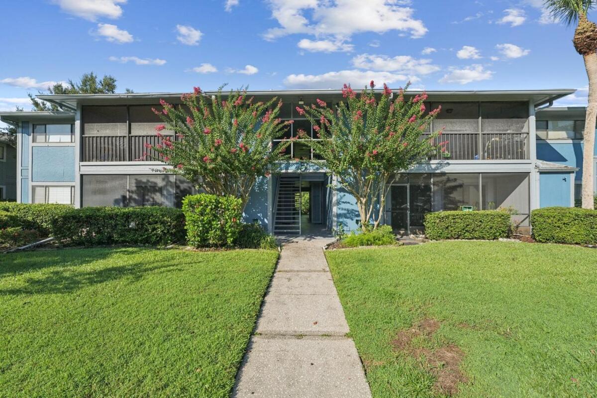 Near Disney Stylish 2BR with Pool