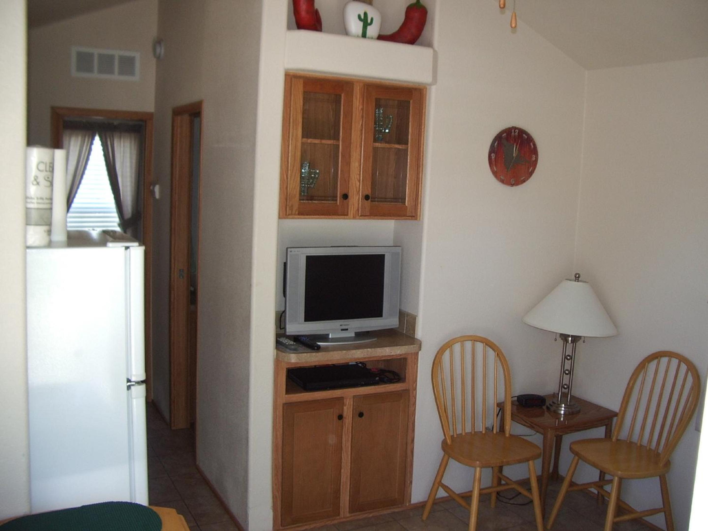 Verde Valley One-Bedroom Park Model Cabin 14 view 4
