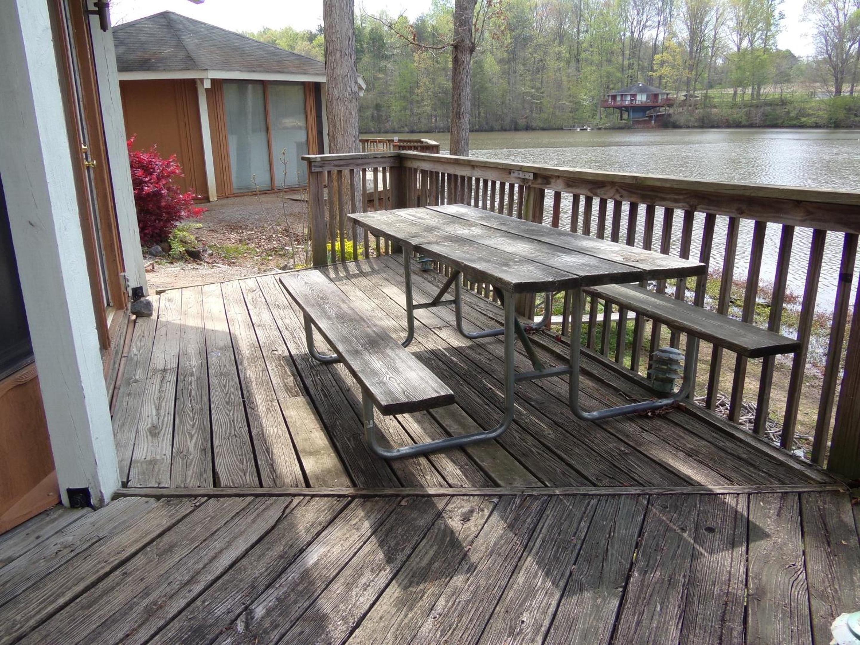 Lake Myers Lakeside Villa 16 view 4