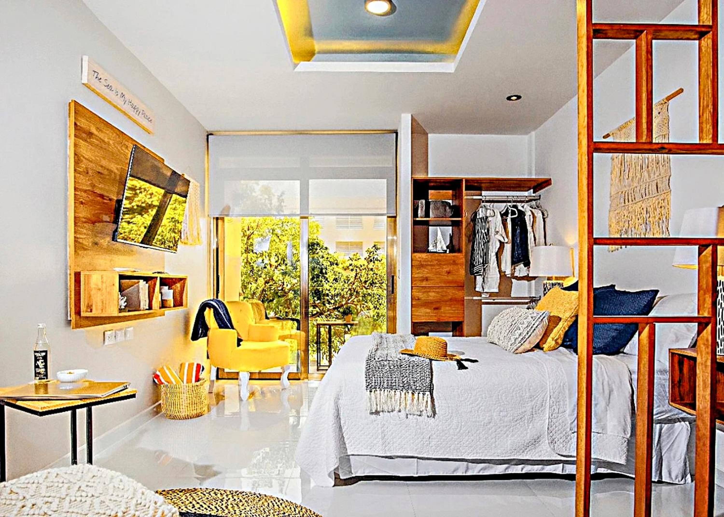 Romantic Escape 1 Bedroom 500m from Beach King Bed Pool Gym Fast WiFi 204