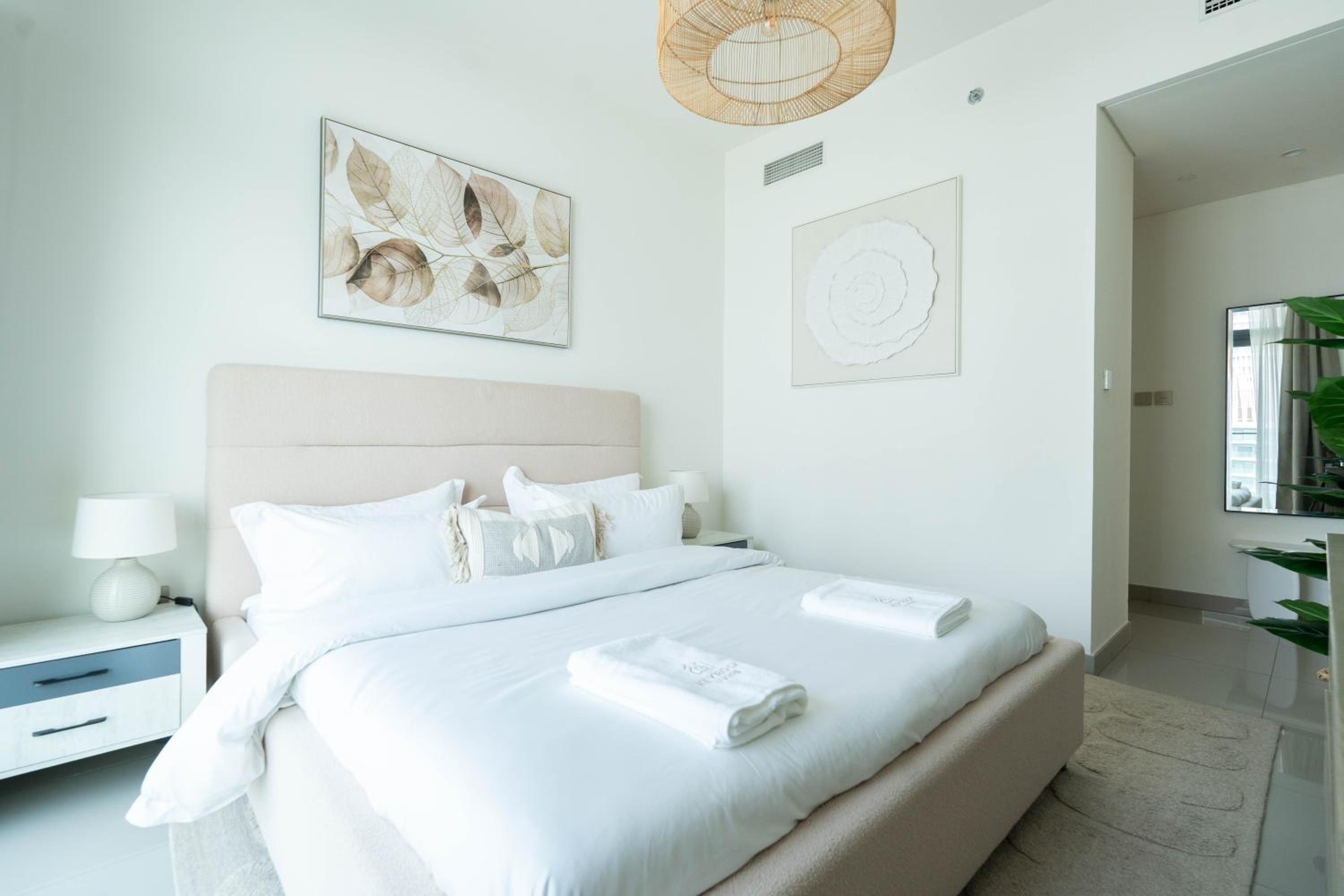 Keyrock Sea-View Penthouse - Dubai Marina, Pool & Sauna